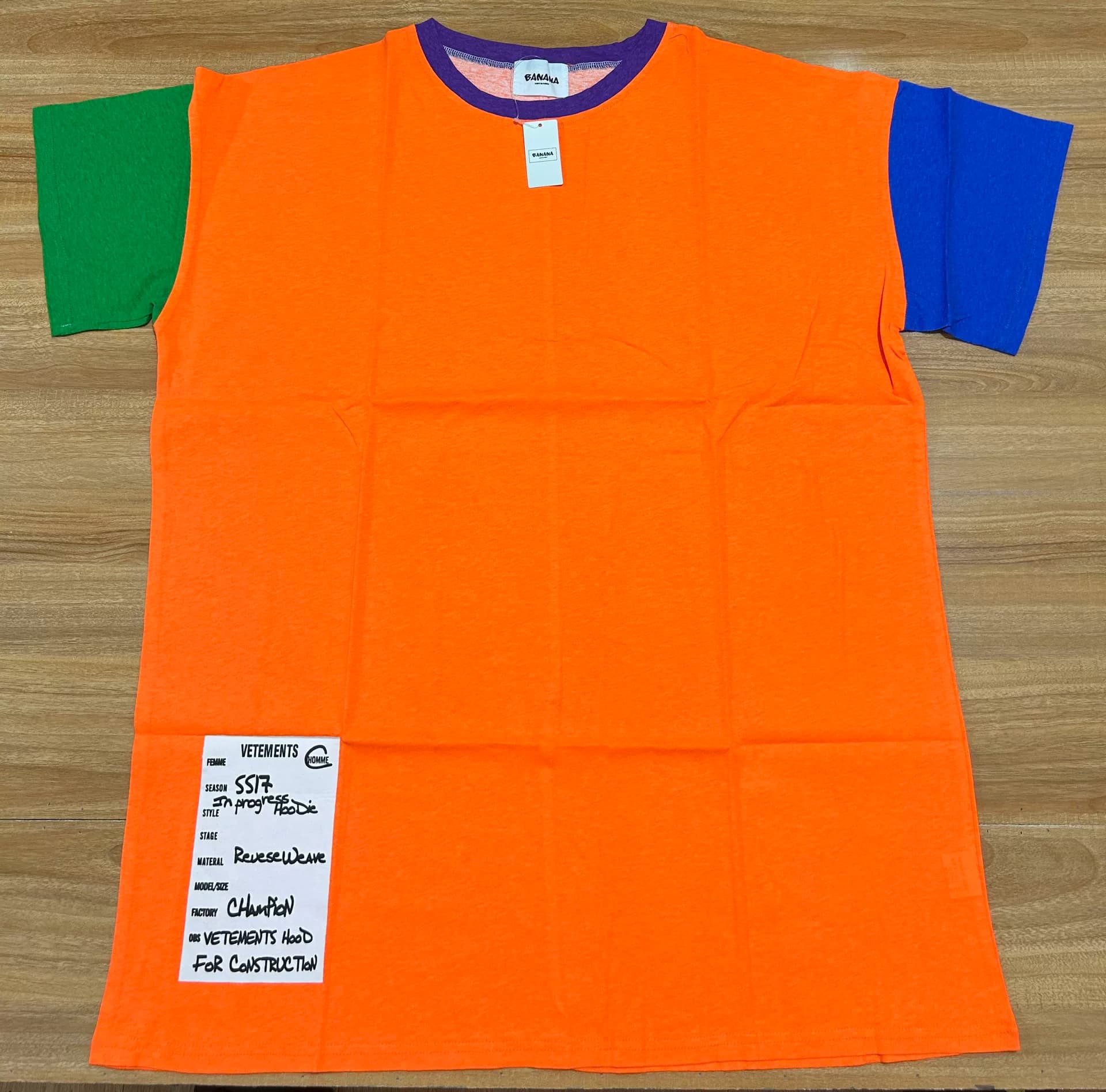 Кобрендинговая оранжевая футболка с короткими рукавами Vetements x Champion,
