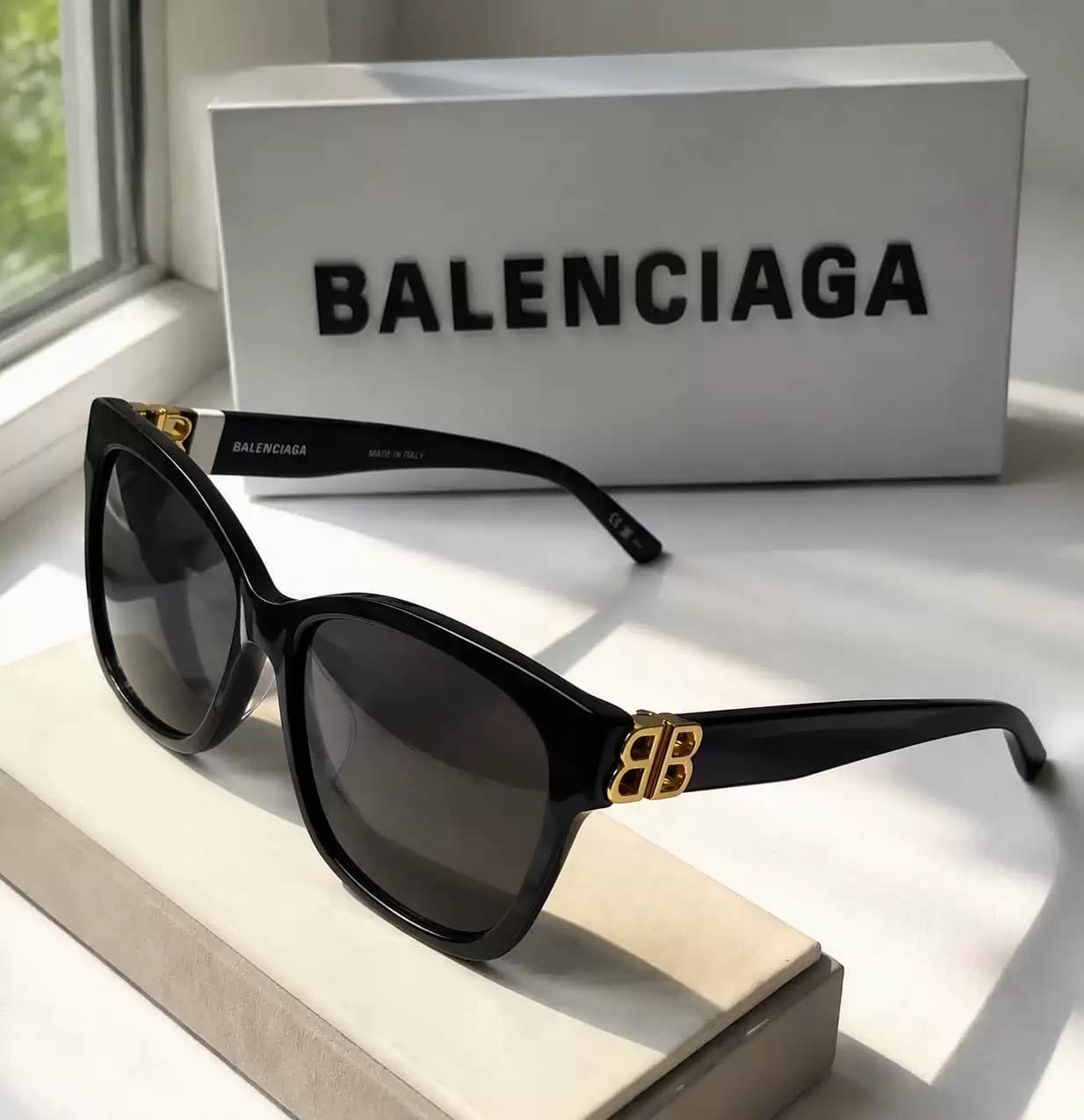 BALENCIAGA Баленсиага BB0102