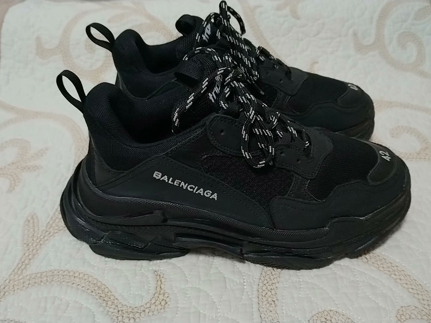 Разбирайтесь в товарах, не сравнивайте с подделками, настоящие туфли Balenciaga daddy, размер 42, следы нормального ношения
