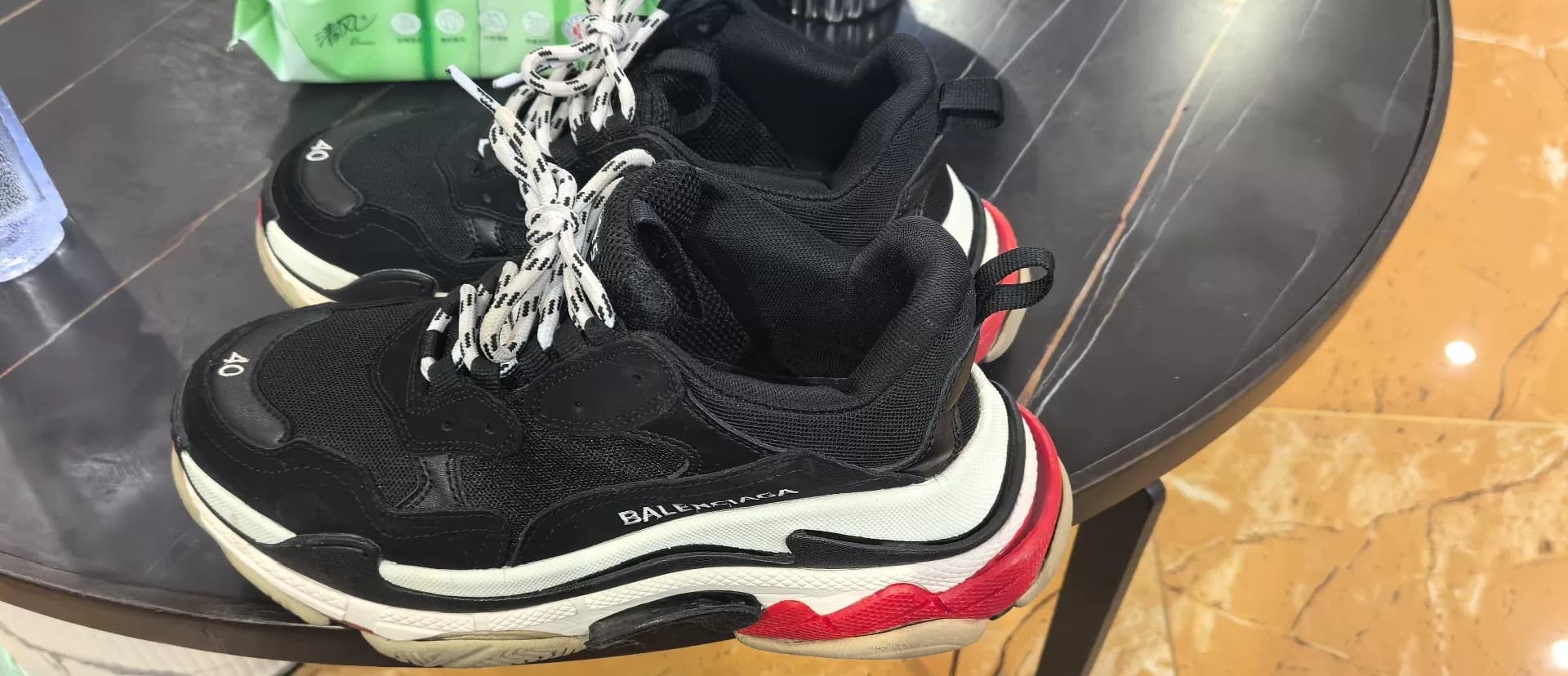 Туфли Balenciaga Triple S daddy черного и красного цветов в тон 40