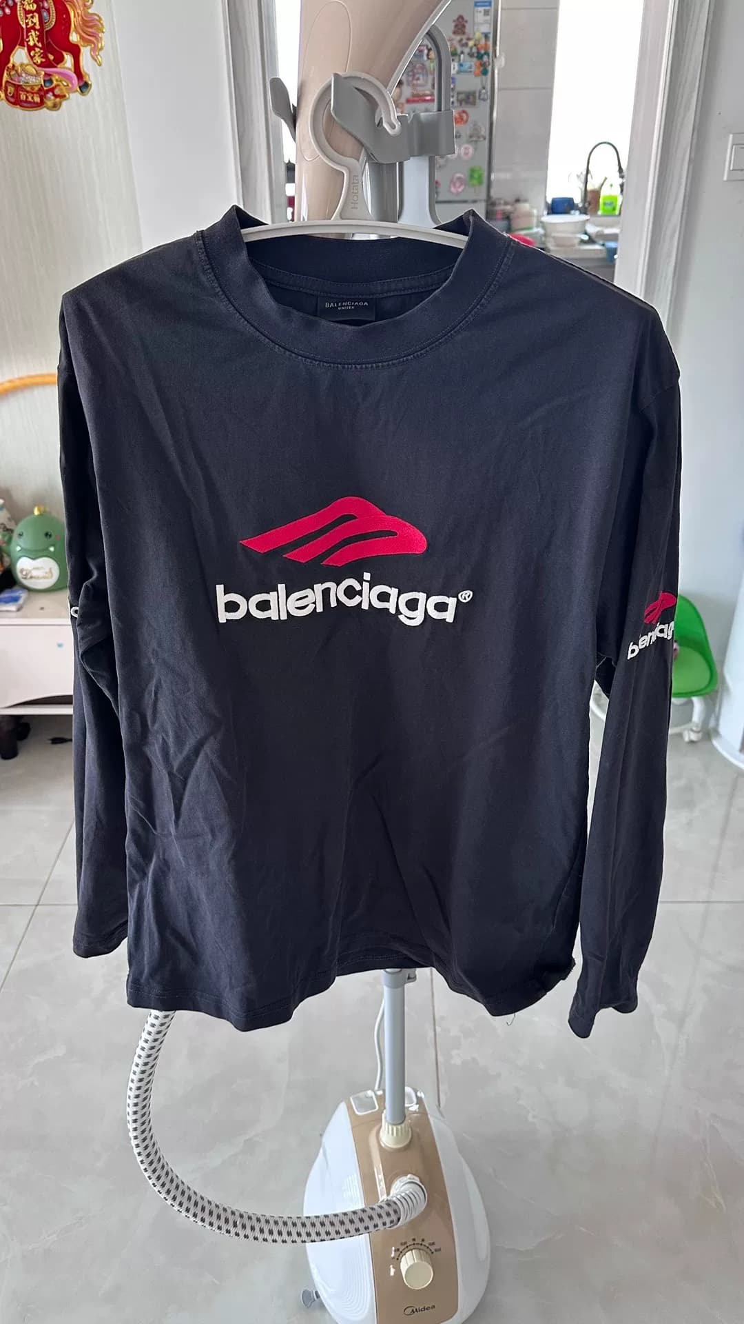 Balenciaga Черная футболка Balenciaga с длинными рукавами, размер M