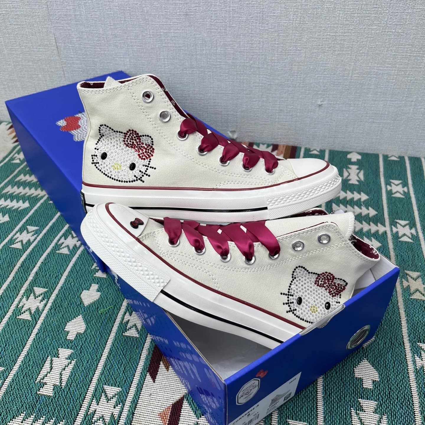 Повседневные кроссовки Converse 1970-х годов Hello Kitty limited с высоким берцем