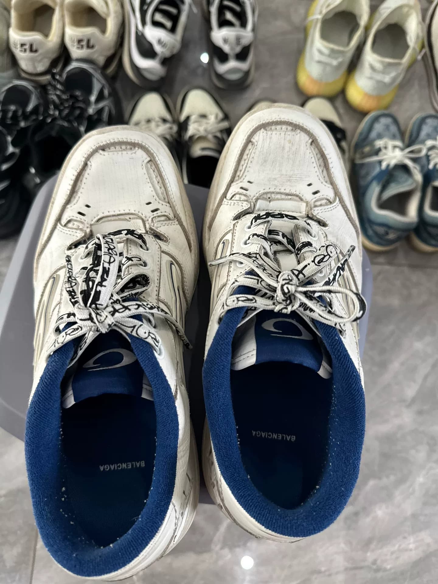 Вся обувь Balenciaga в продаже + если цена приемлемая, то она в продаже + если вы знаете, как это сделать, вы знаете, как это сделать