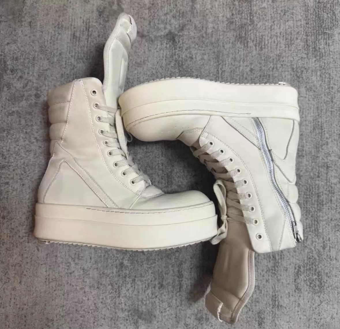 Супер-высокие ботинки Rick Owens с перевернутым треугольником на толстой подошве