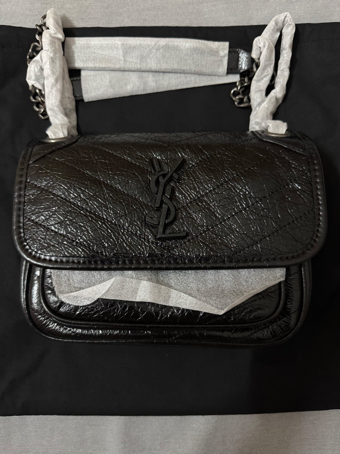 Маленькая черная сумка на цепочке из воловьей кожи с V-образным вырезом YSL niki, сумка через плечо, девять покупок