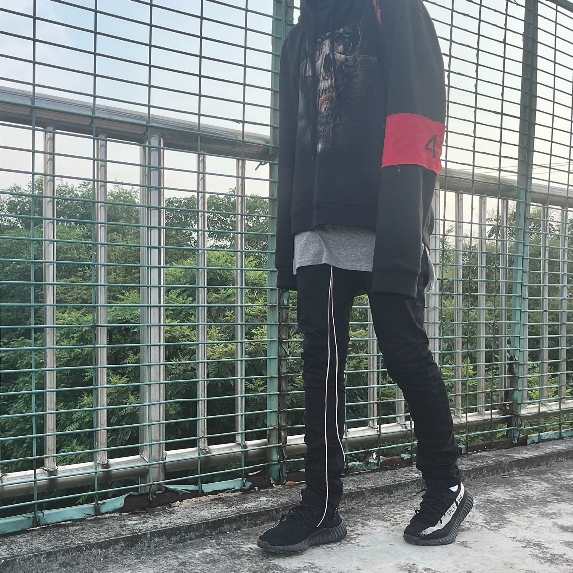 свитер vetements l размера vetements vtm от pr chef grimace реальная цена