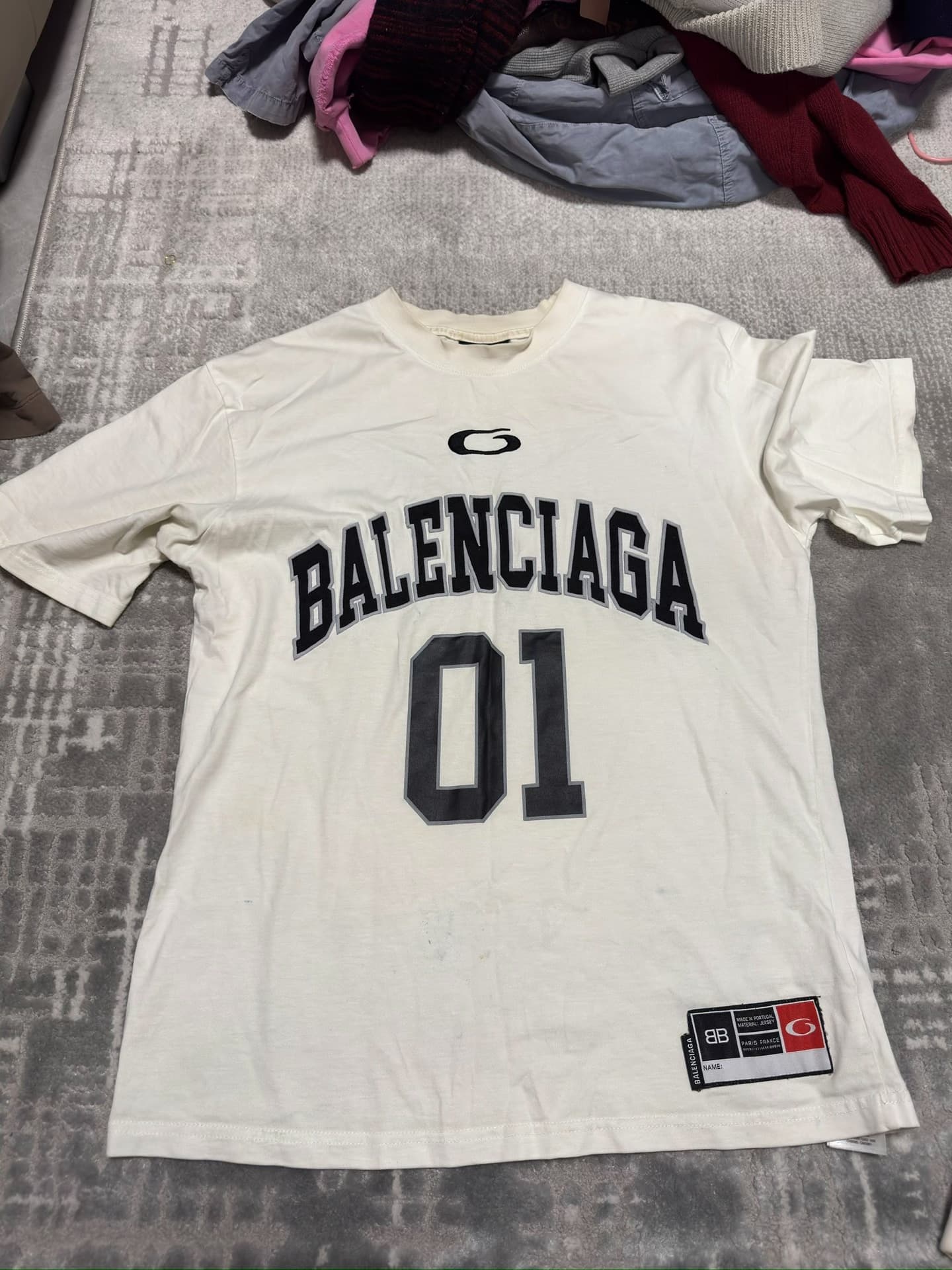 Balenciaga с коротким рукавом размера m