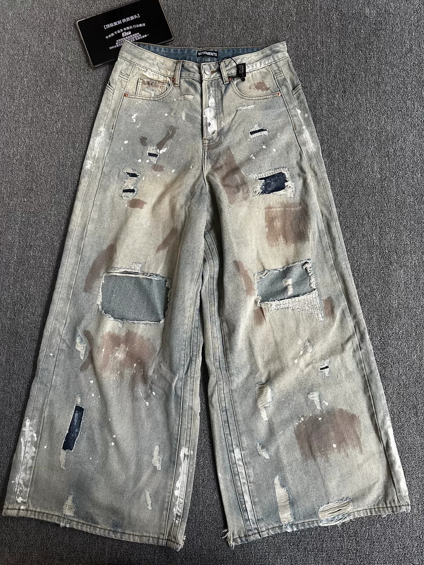 VETEMENT24FW в отличной форме