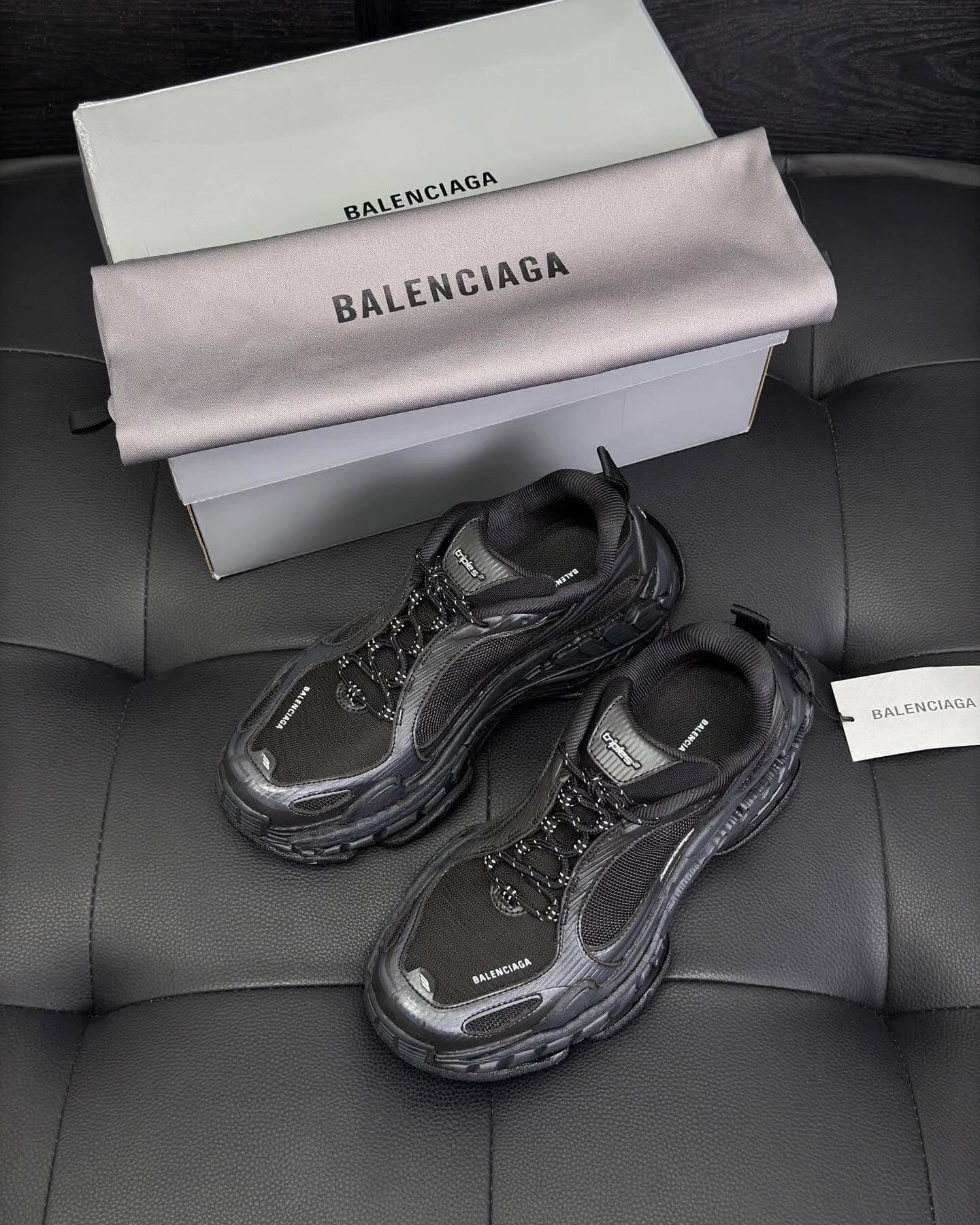 Balenciaga Balenciaga Triple S.