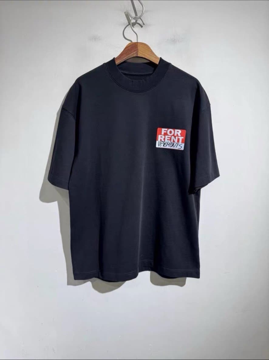 Новинка VETEMENTS 2025 с коротким рукавом