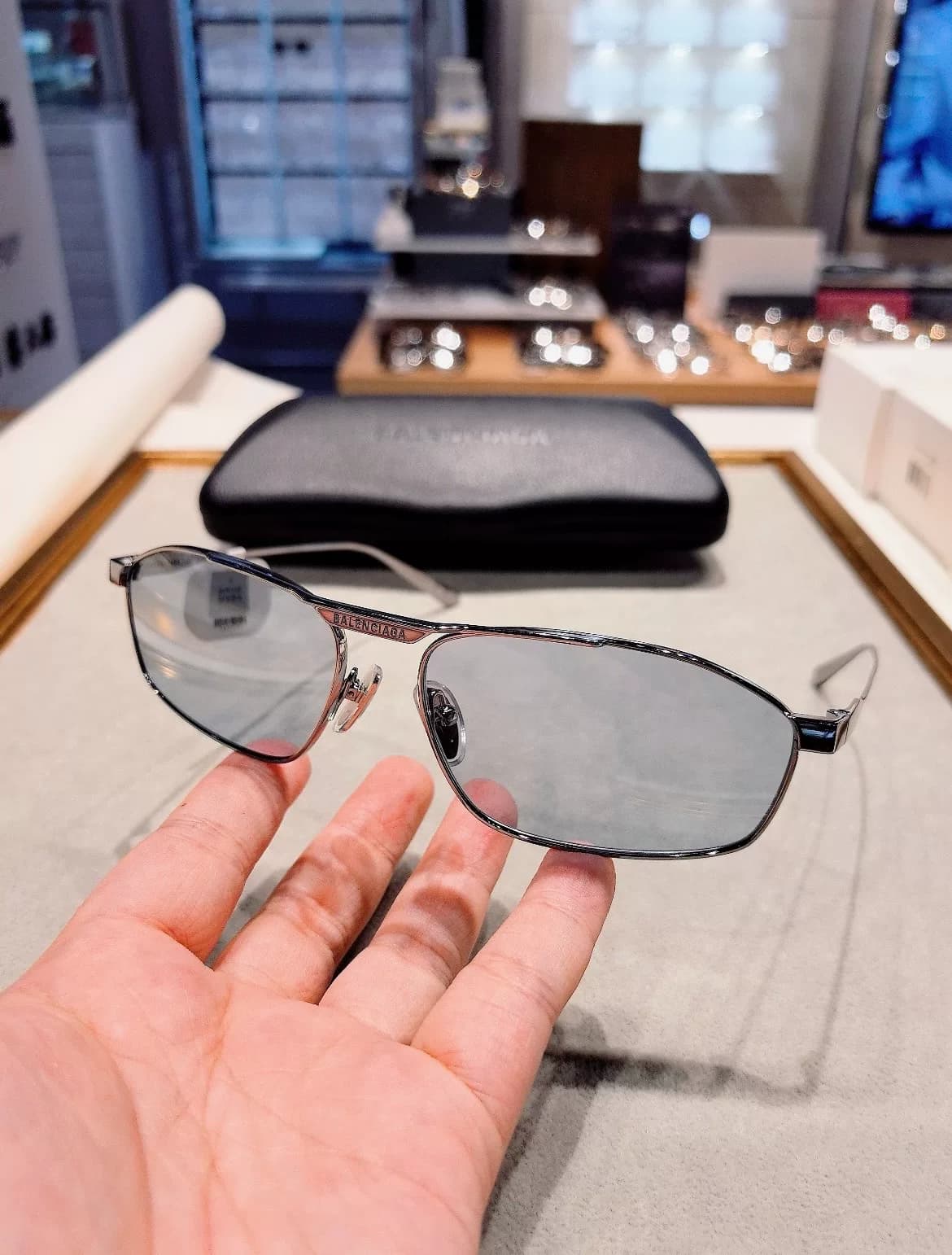 Новые солнцезащитные очки-авиаторы Balenciaga/Париж BB0416S