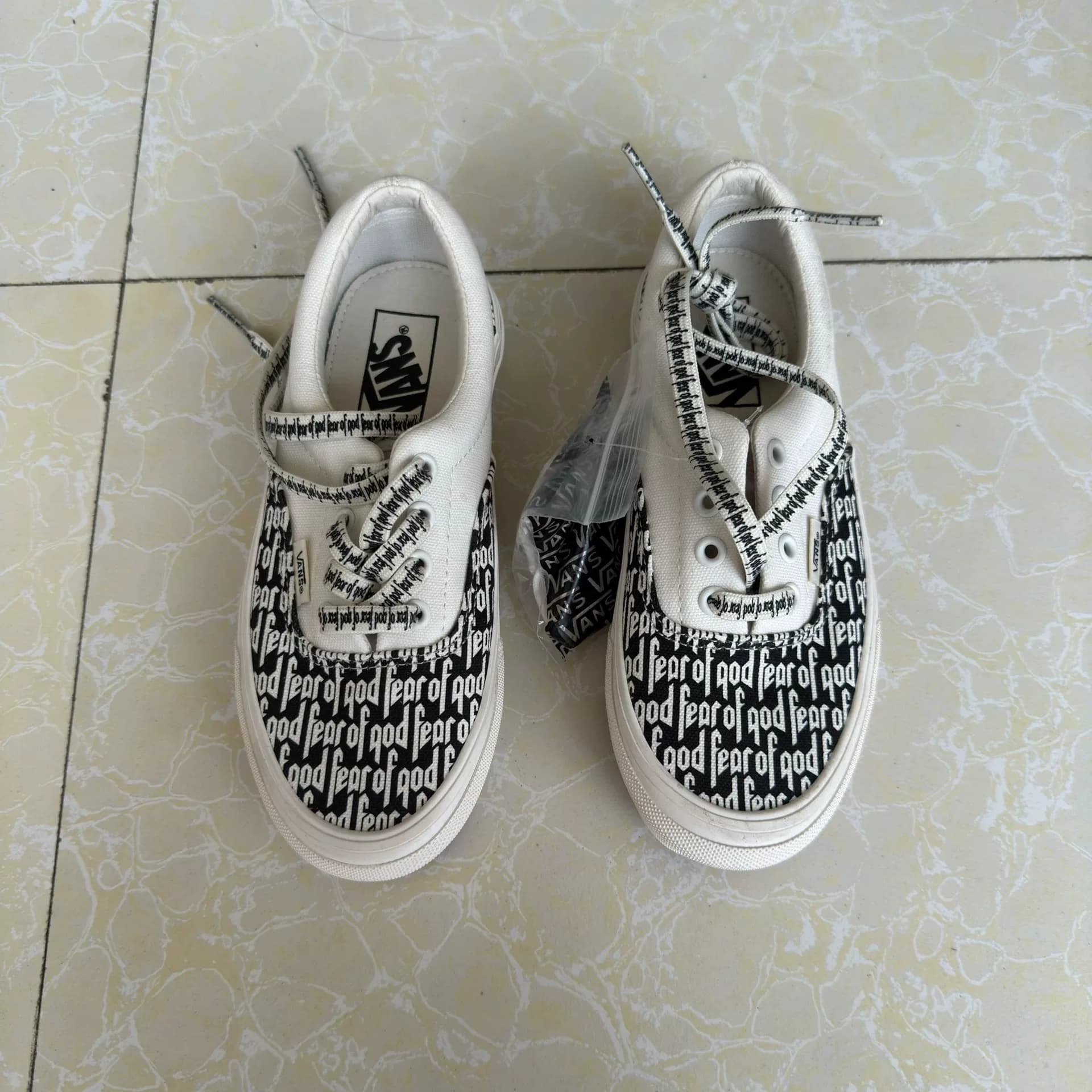 Кобрендинговые кроссовки FOG x Vans с полупринтами, черно-белые, размер 35
