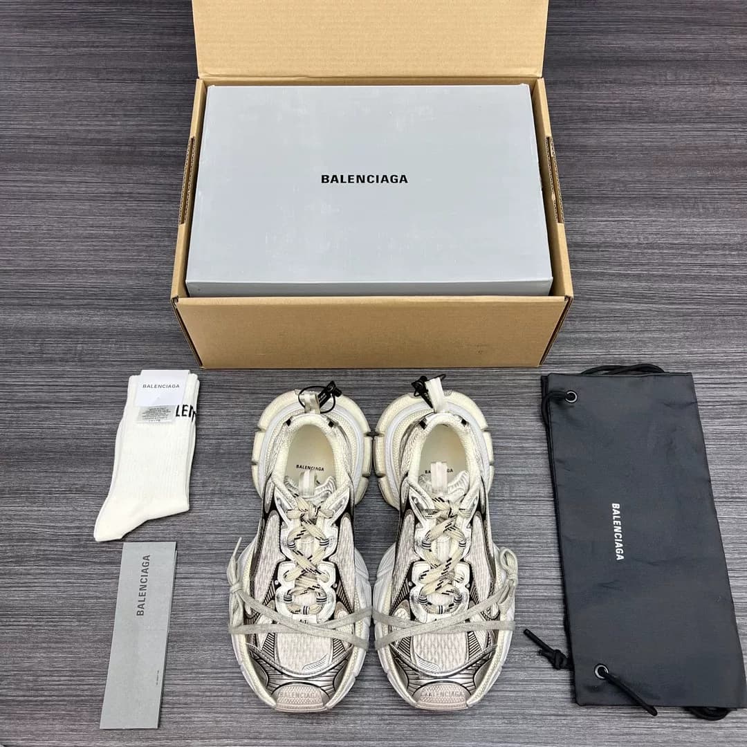 Balenciaga Balenciaga абсолютно новый и старый 3XL десятого поколения