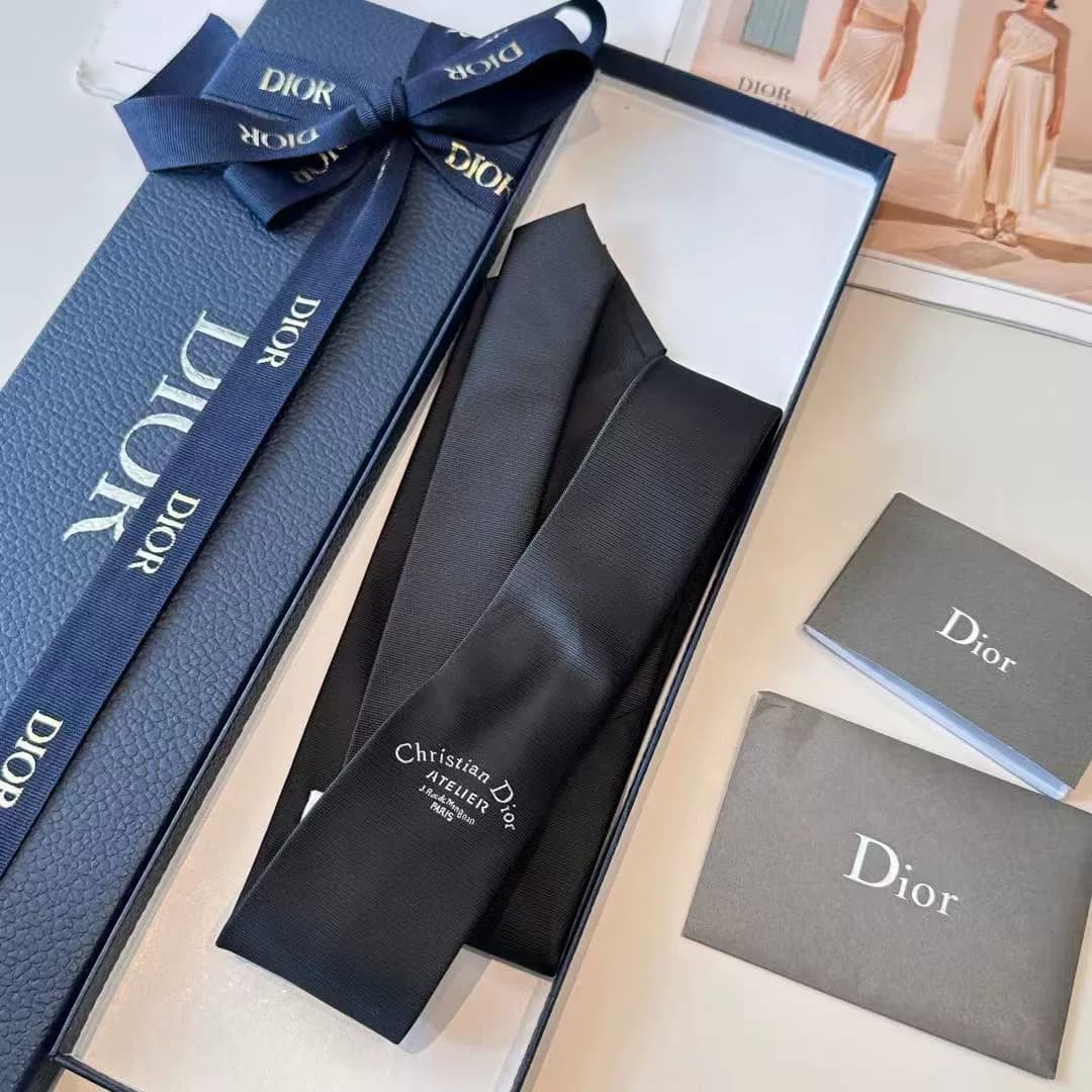 Dior Мужской галстук Dior, классический черный стиль, изысканное качество изготовления, гладкая ткань, высокая текстура