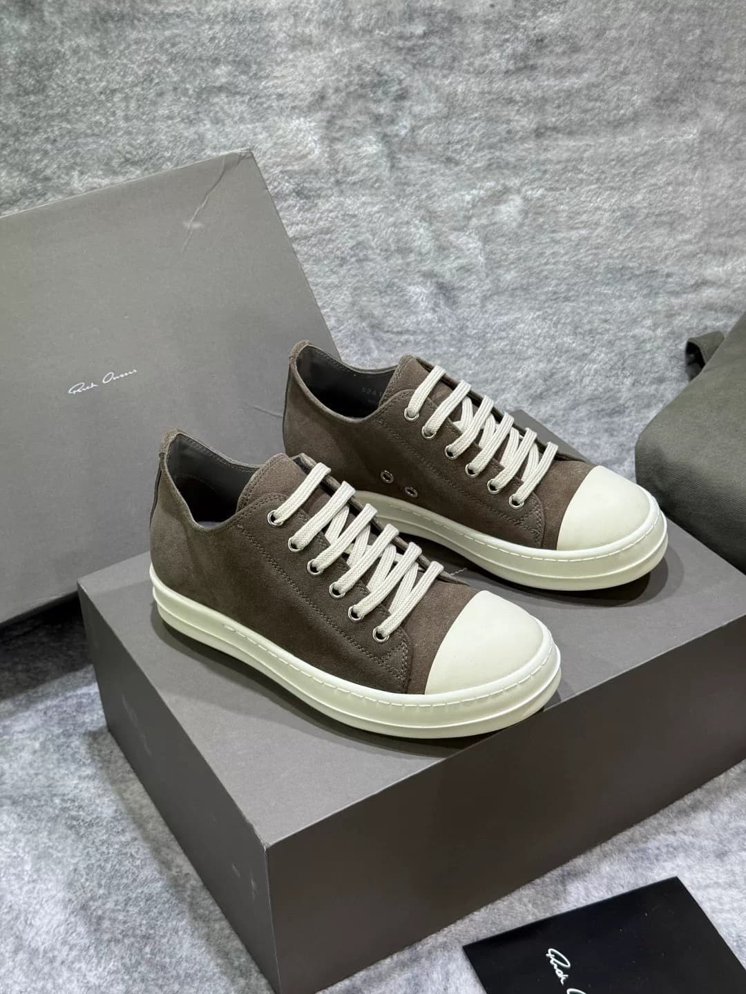 кроссовки RO Rick Owens main line с низким берцем коричневого цвета