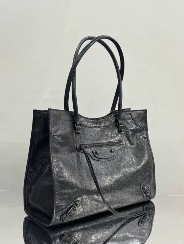 Большая серая мотоциклетная сумка Balenciaga Le city