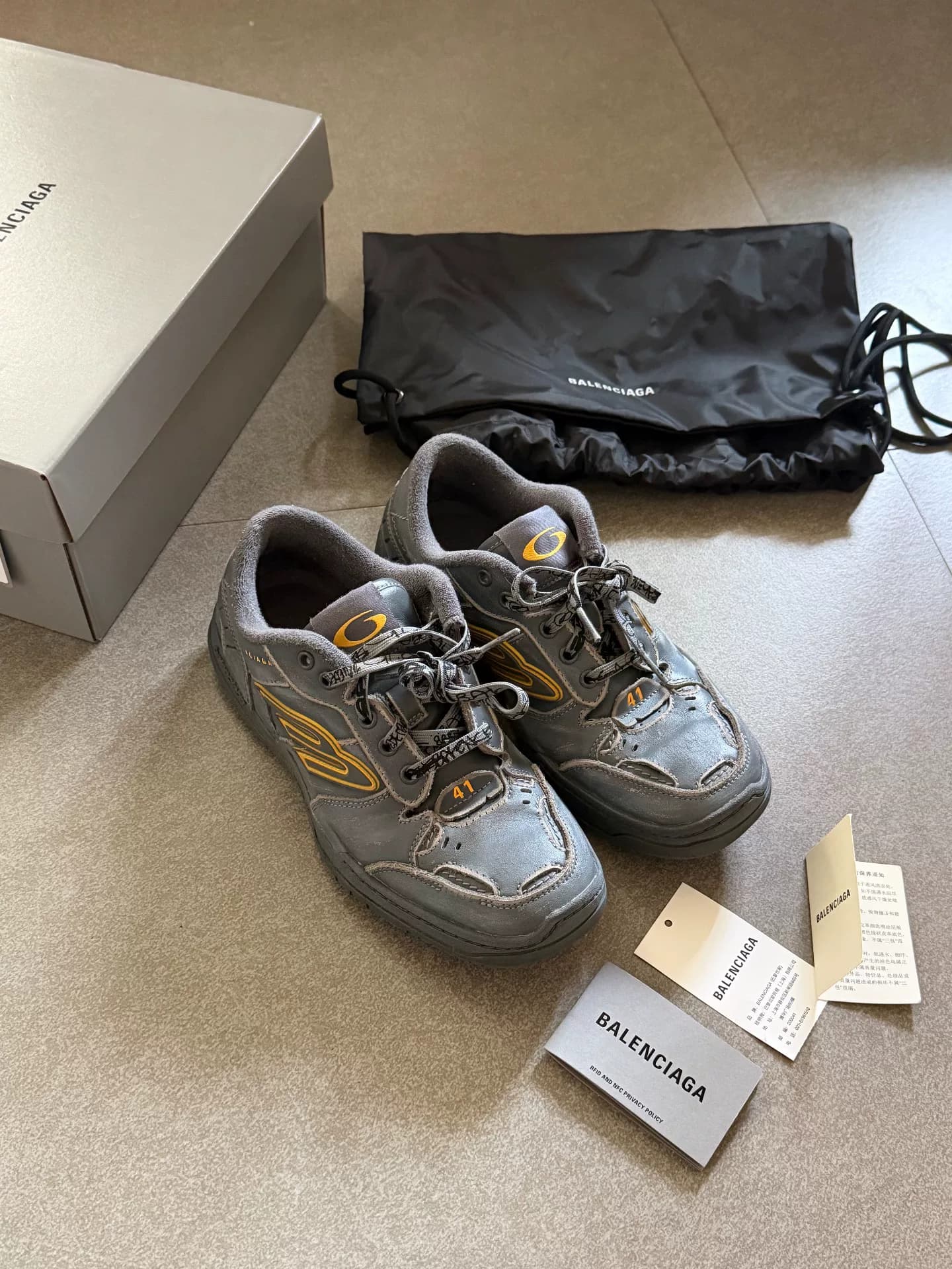 Кроссовки Balenciaga Hamptons серого цвета, размер 41