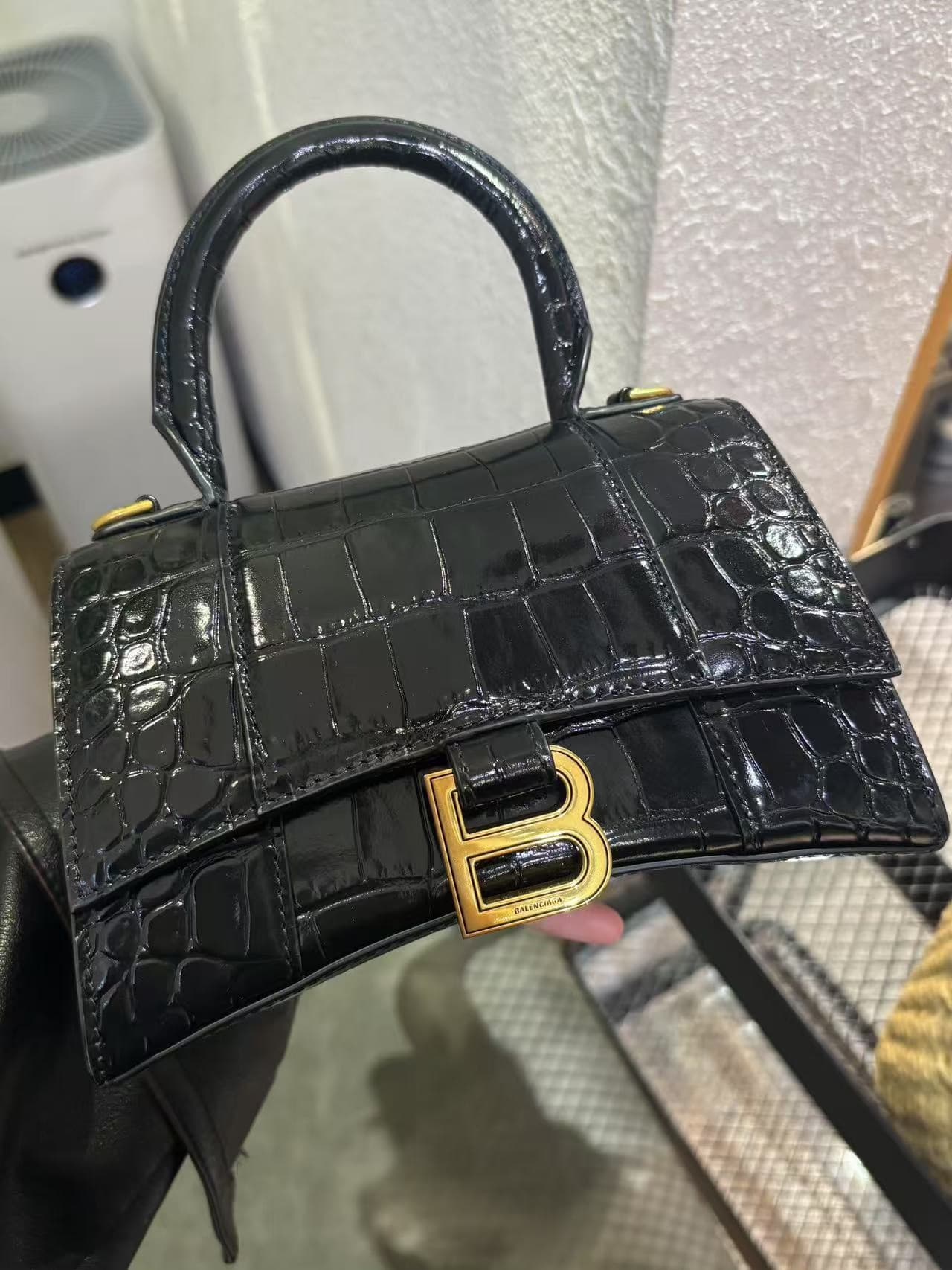Balenciaga Баленсиага (без бретелек, не могли бы вы спросить еще раз!!!!)