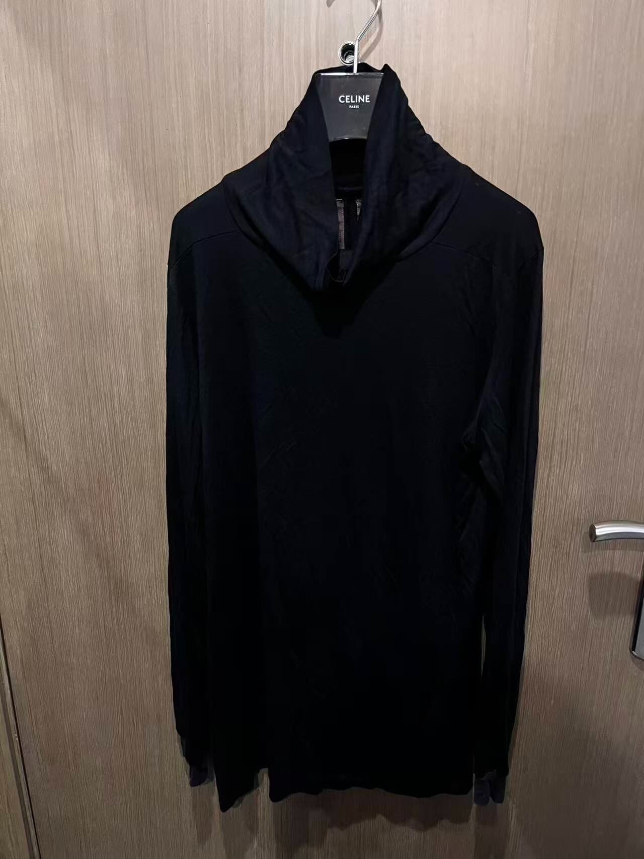 Черная водолазка Rick Owens с длинным рукавом и высоким воротом, сделанная в Италии