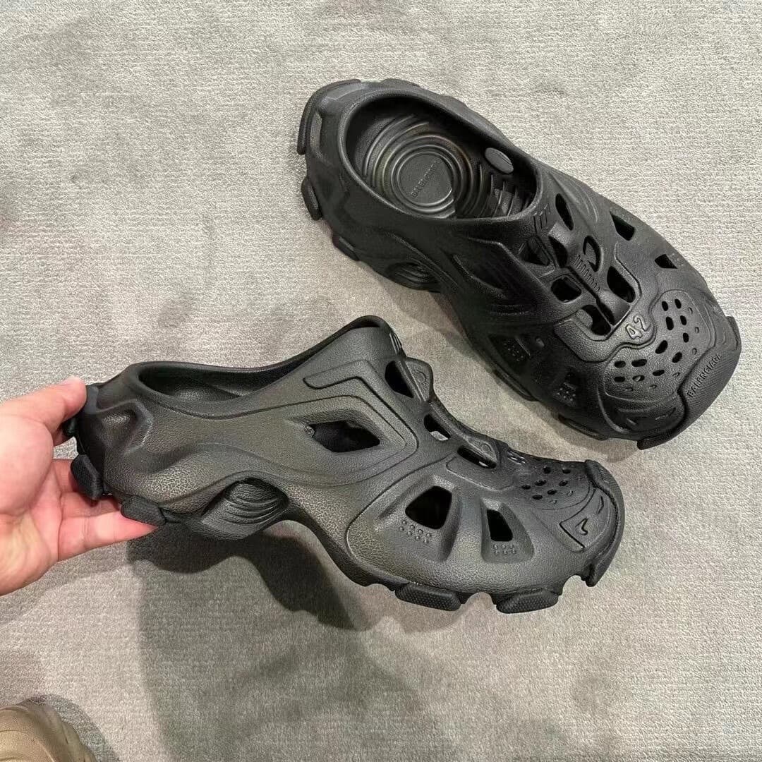 Полусапожки Balenciaga Black HD черные с глубоким вырезом