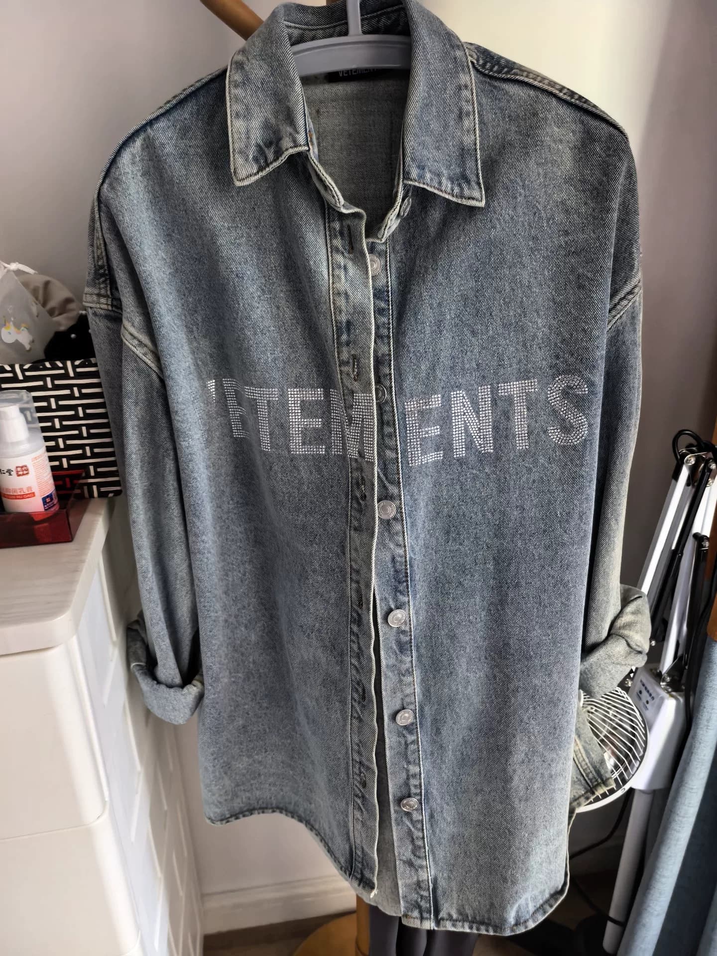 Джинсовая рубашка Vetements, логотип hot diamond, свободная модель, подходит для детей от 13 лет