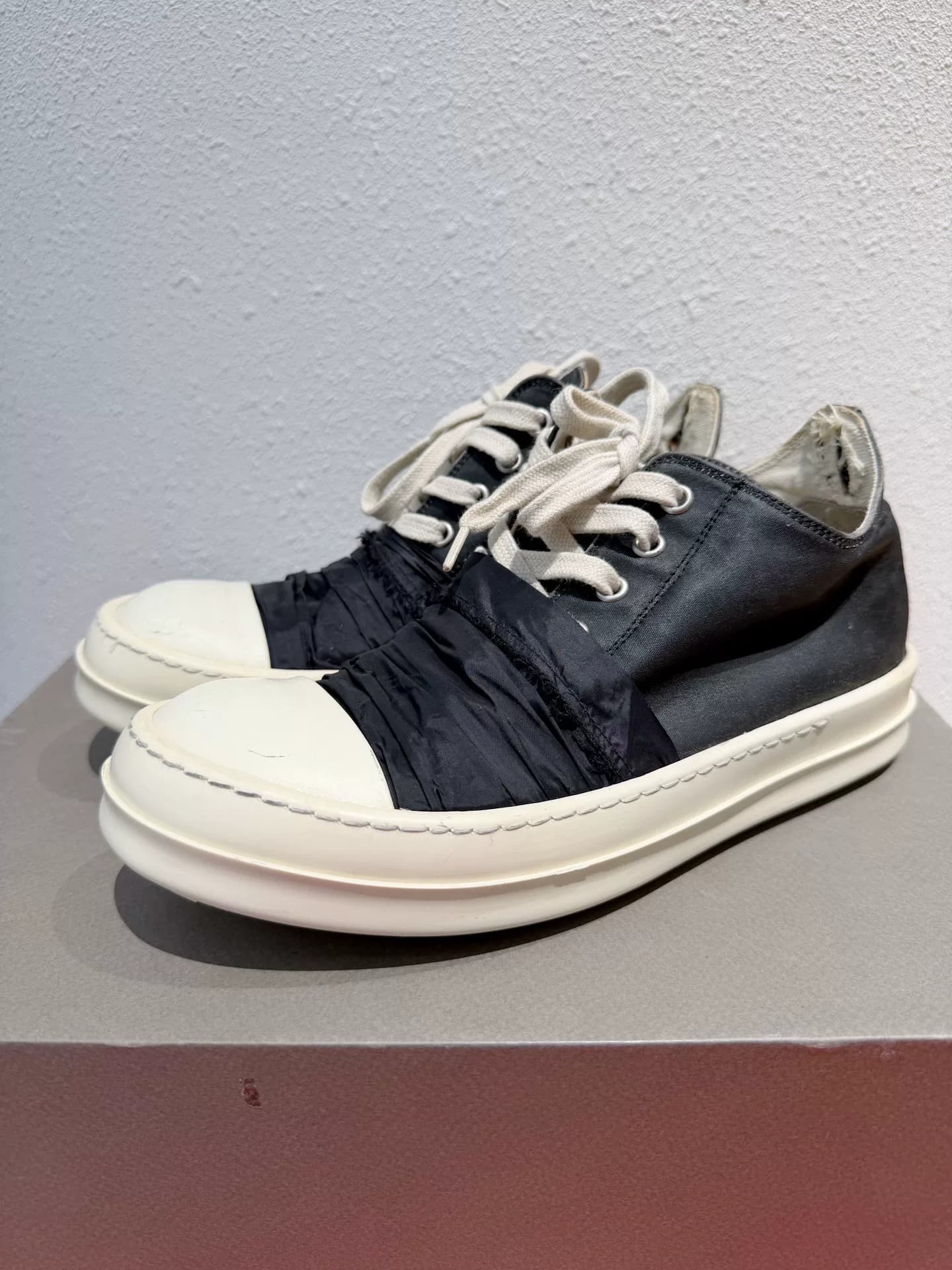 черные шелковые бандажные брюки rickowens big Converse сложной линии ro с глубоким вырезом