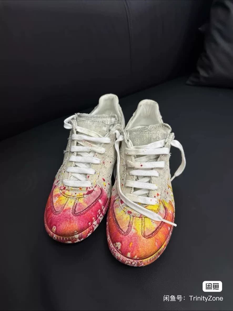 Немецкая тренировочная обувь Maison Margiela разбрызгивает чернила