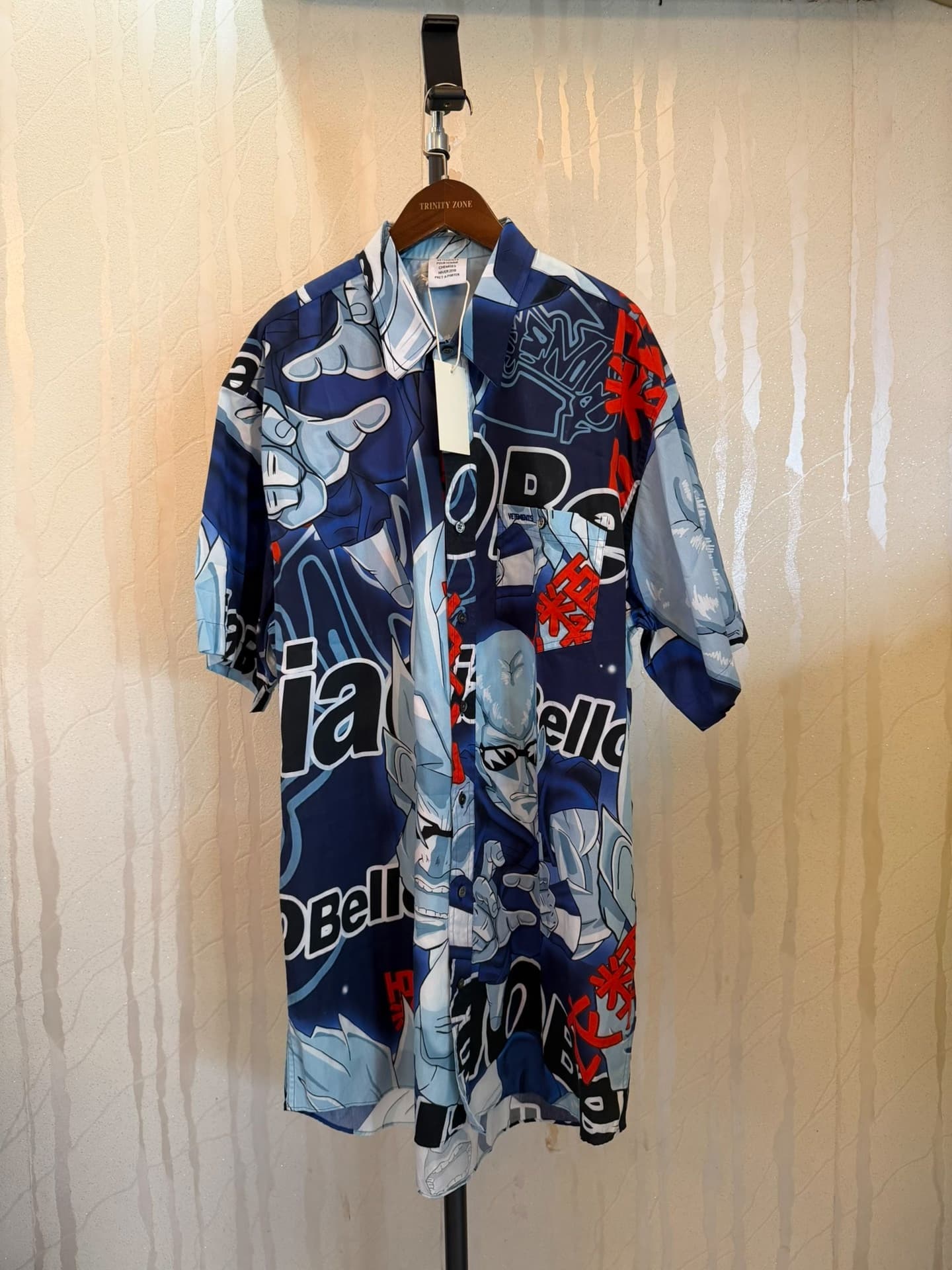 Рубашка с короткими рукавами в стиле комиксов Vetements Dragon Ball