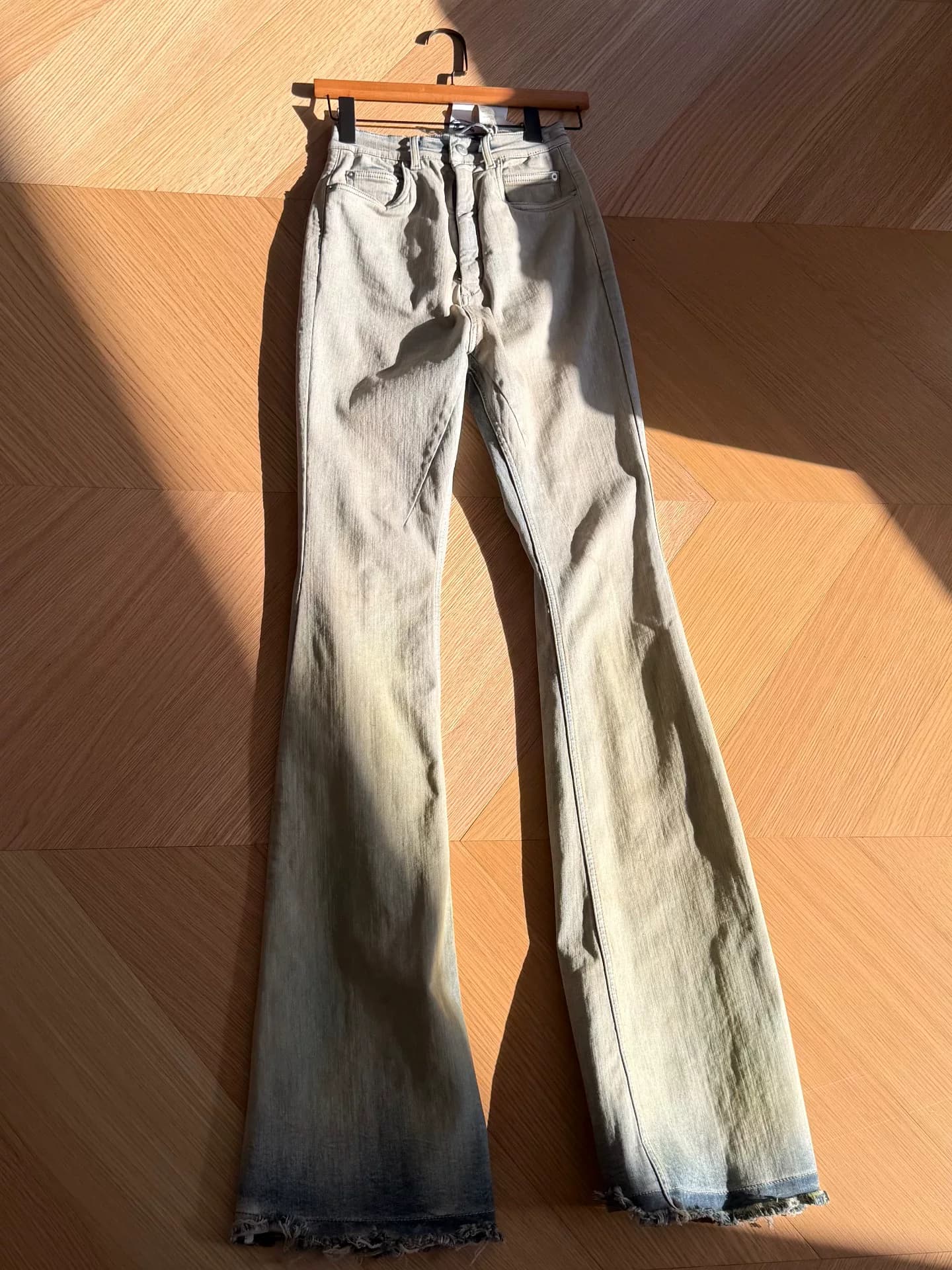 Совершенно новые джинсы rickowens, купленные в Австралии, размер 26, все бирки