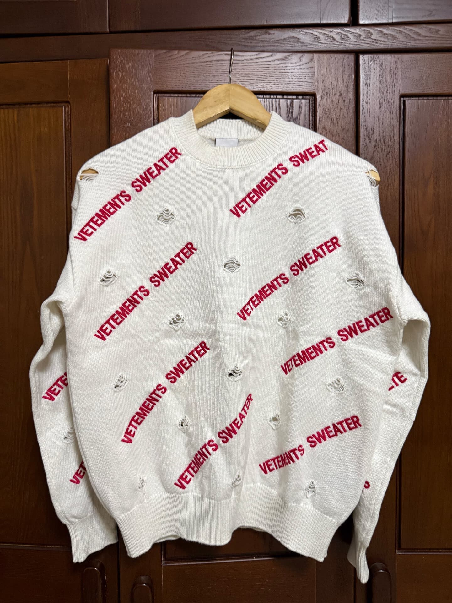 VETEMENTS Ветеман