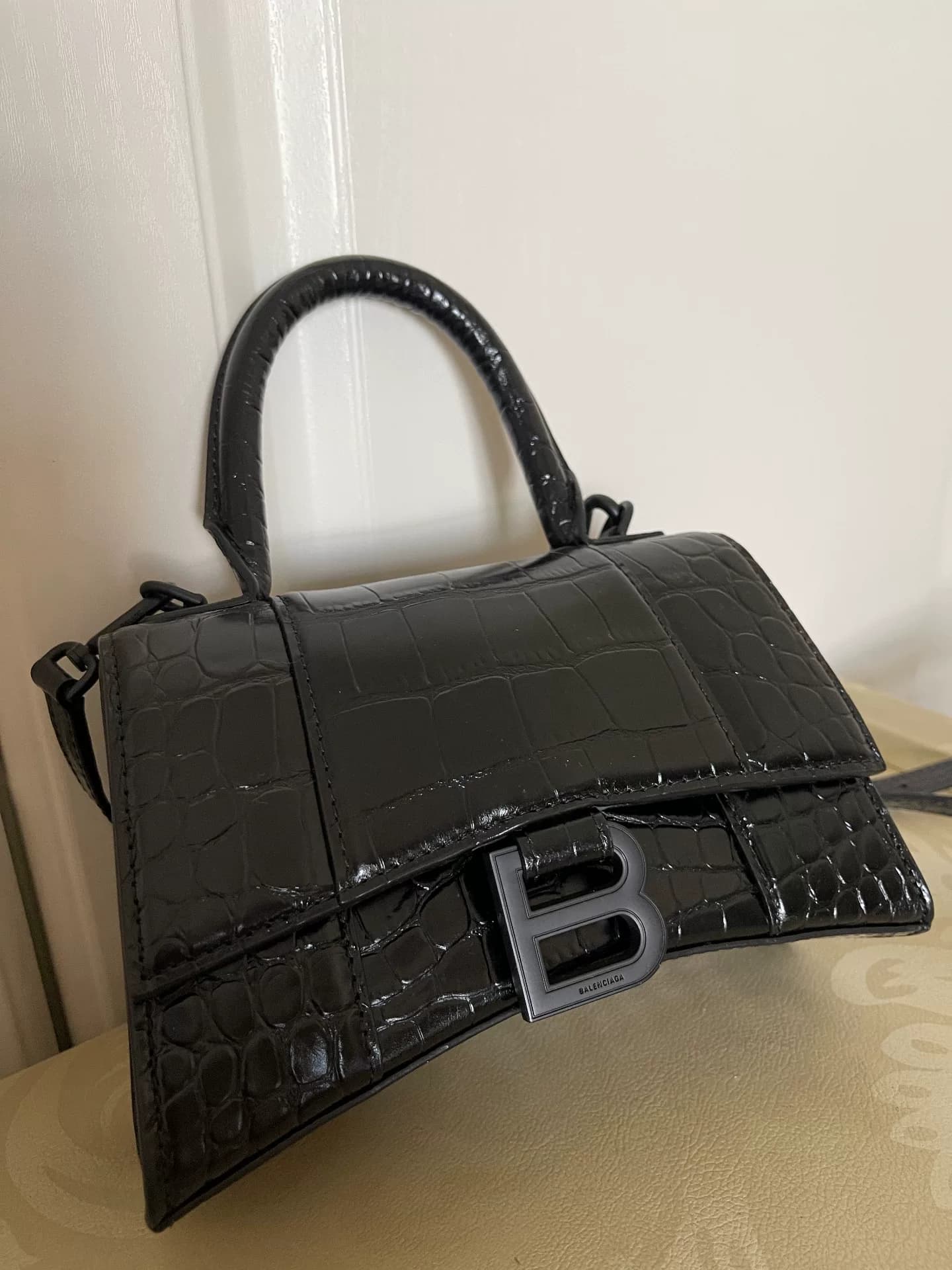 Совершенно новая сумка Balenciaga hourglass из крокодиловой кожи xs