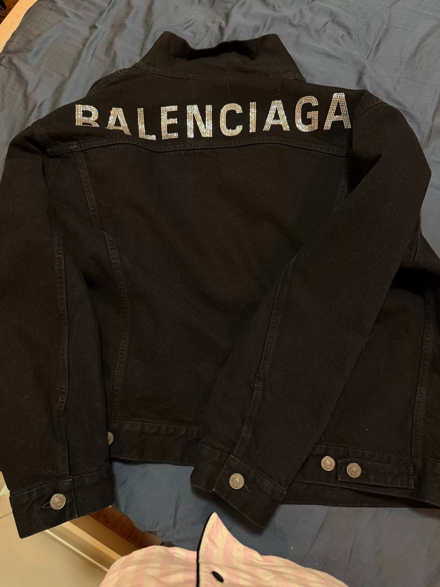 Balenciaga Черная джинсовая куртка Balenciaga 34 размера, купленная за десять тысяч