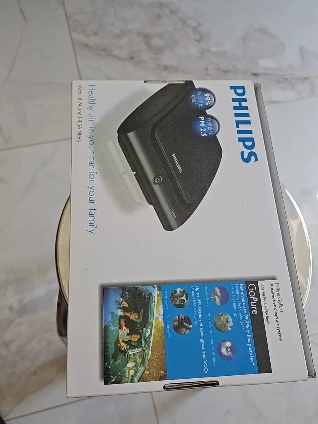 Совершенно новый автомобильный очиститель воздуха Philips aca251, оригинальная пленка на упаковке не была порвана, в начале