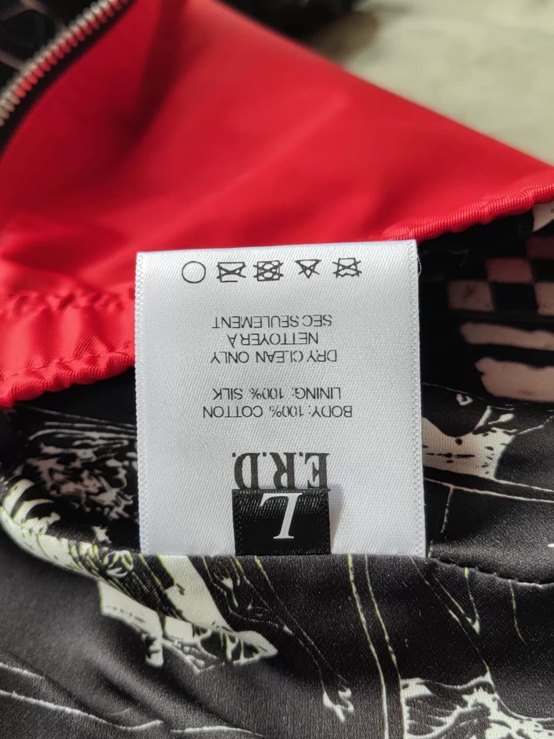 КТО-то обогащает, кто-то лишает