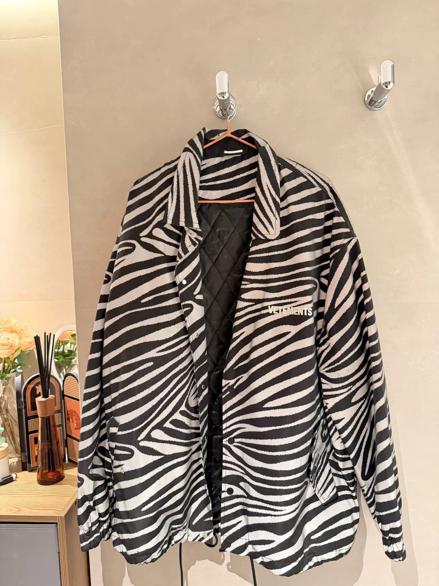 Хлопчатобумажная куртка VETEMENTS ZEBRA XL