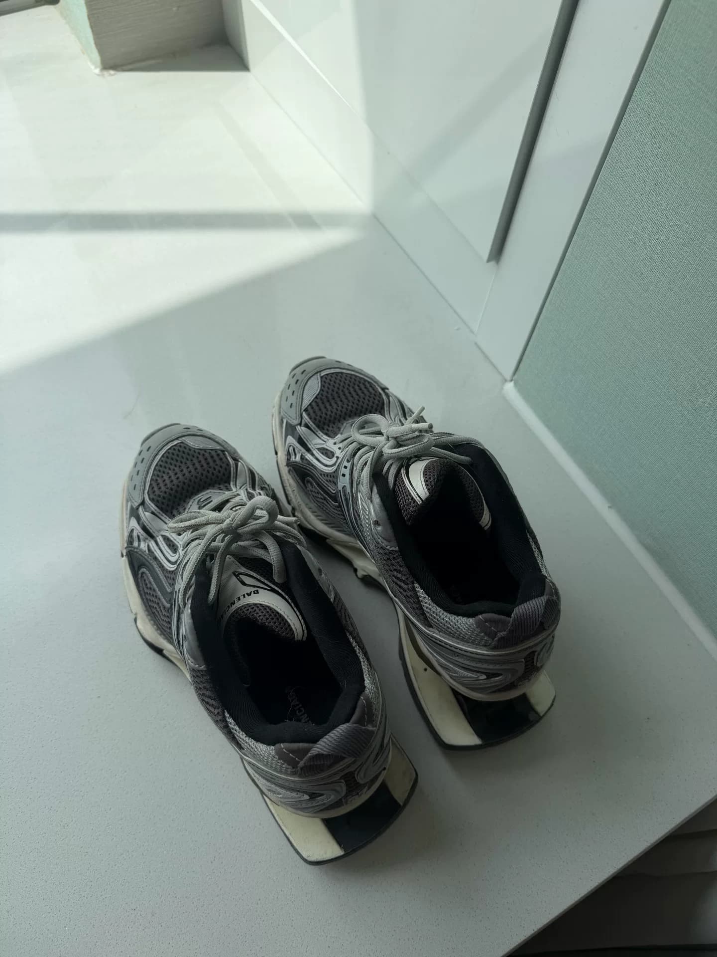 Весенние туфли Balenciaga X-Pander, серые, размер 37, куплены в магазине, цвет