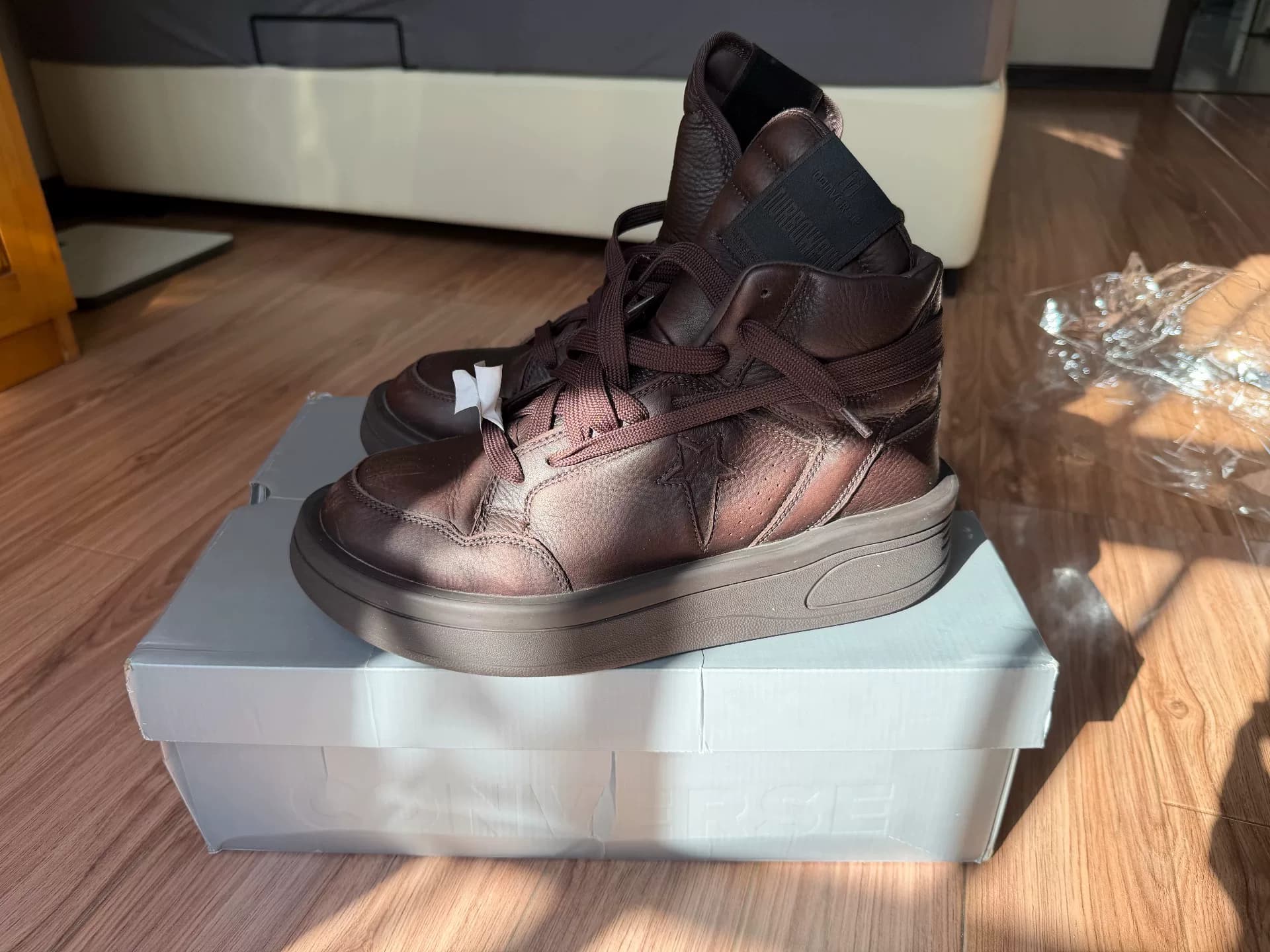 Кобрендовые кроссовки Rick Owens x Converse с высоким берцем
