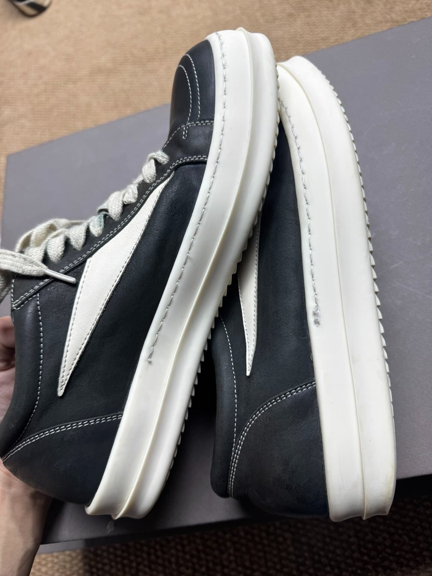 RICKOWENS RO main line cowhide master большие фургоны черно-белого цвета cowhide master