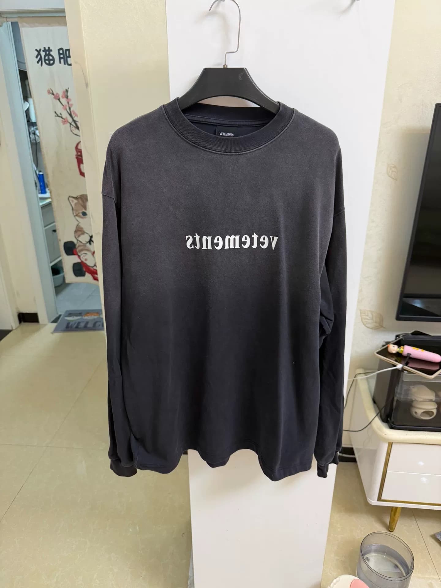 Черная футболка с длинными рукавами VETEMENTS, размер S, свободного кроя, подходит как мужчинам, так и женщинам,