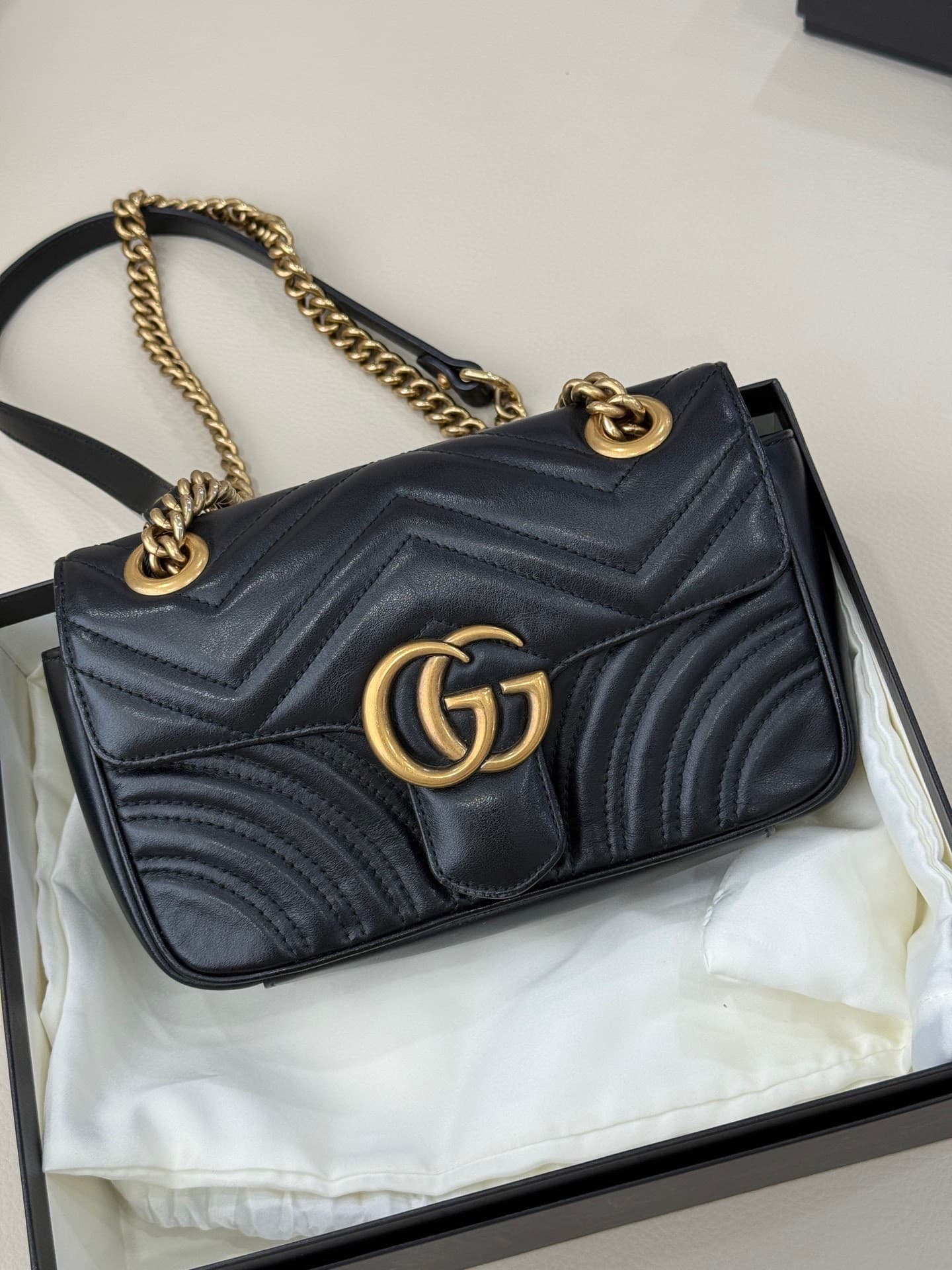 #Gucci Gucci Black gold marmont Мармон Маленький низ Длиной 22 см