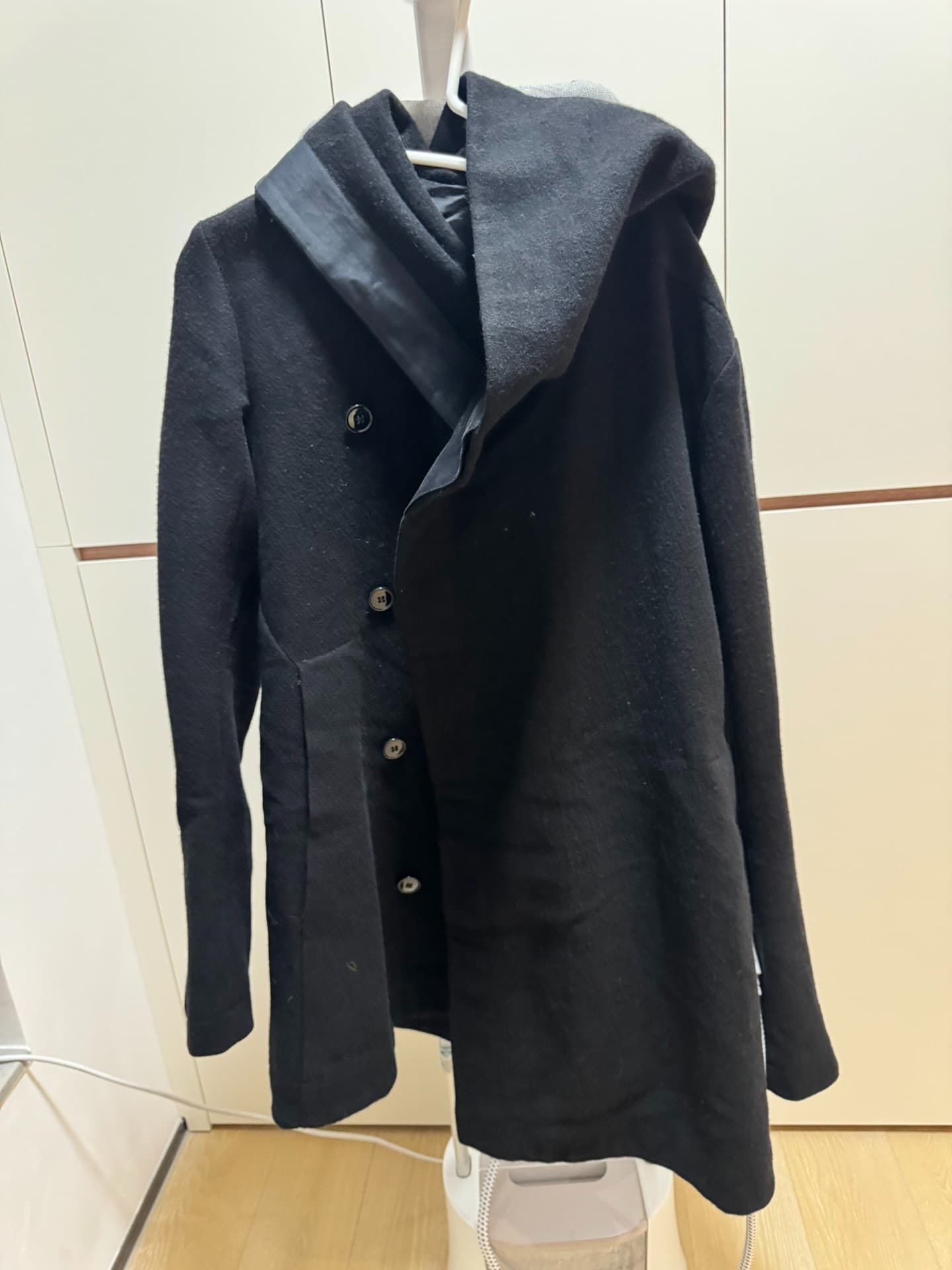 Черное шерстяное пальто с капюшоном Rick owens, сделано в Италии, размер 50, 10