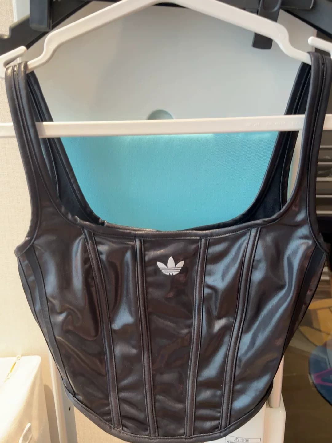Кофточка Adidas Clover fishbone черного цвета, размер 32