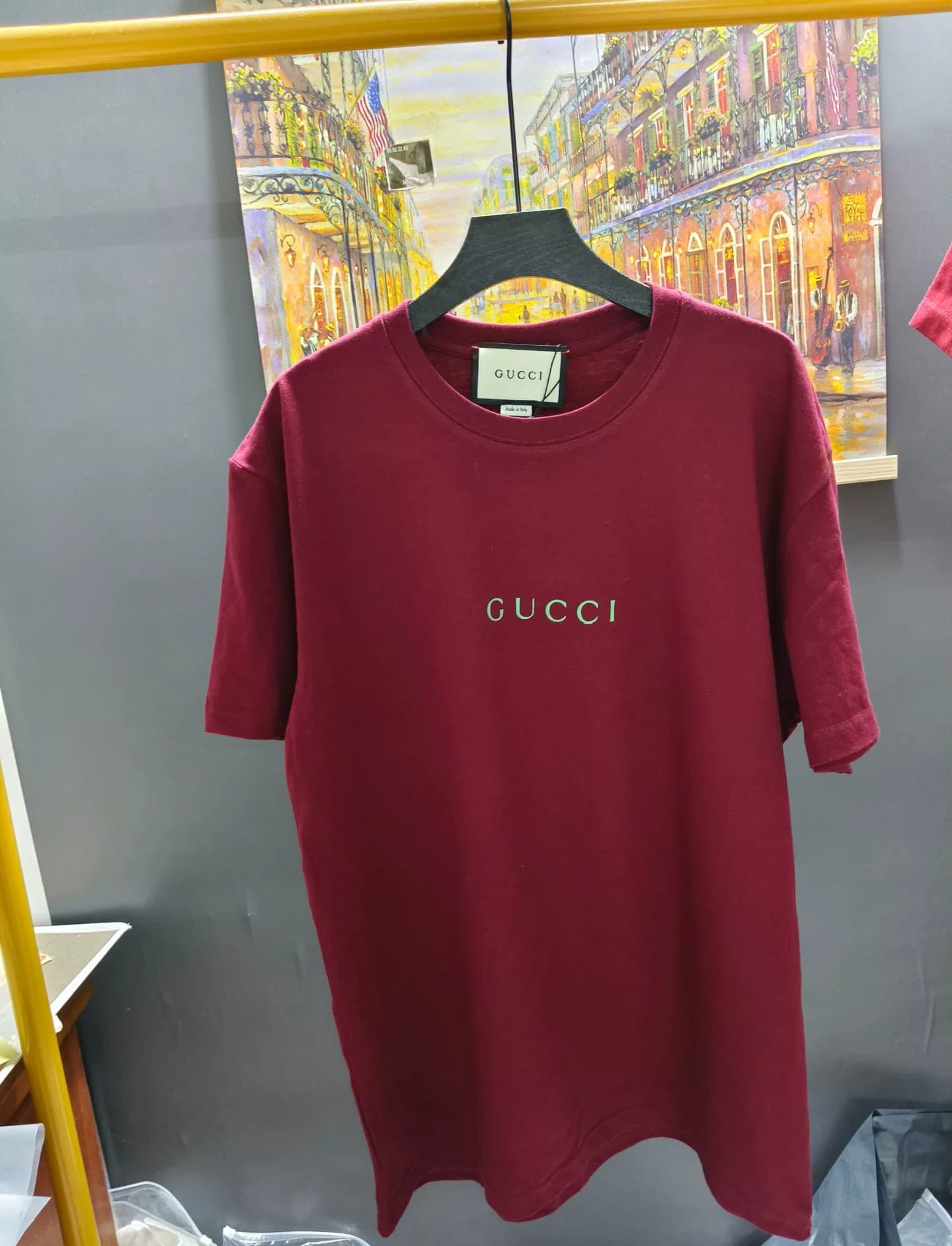 Бордовая футболка с короткими рукавами от Gucci