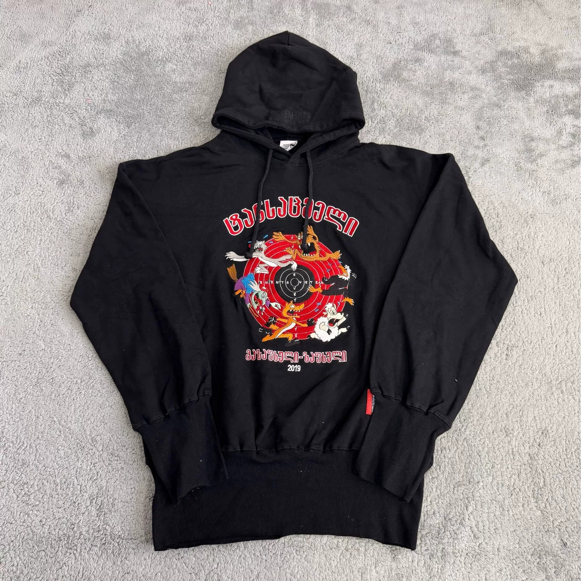 Махровый свитер с капюшоном VETEMENTS