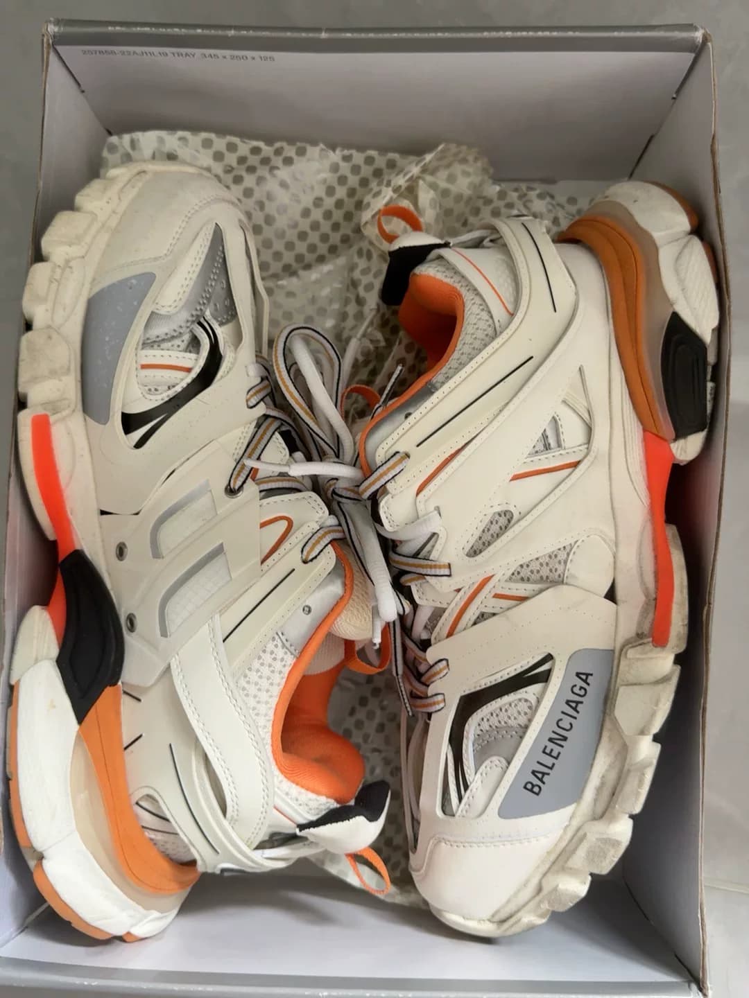 Кроссовки Balenciaga Balenciaga Track Daddy в хорошем исполнении