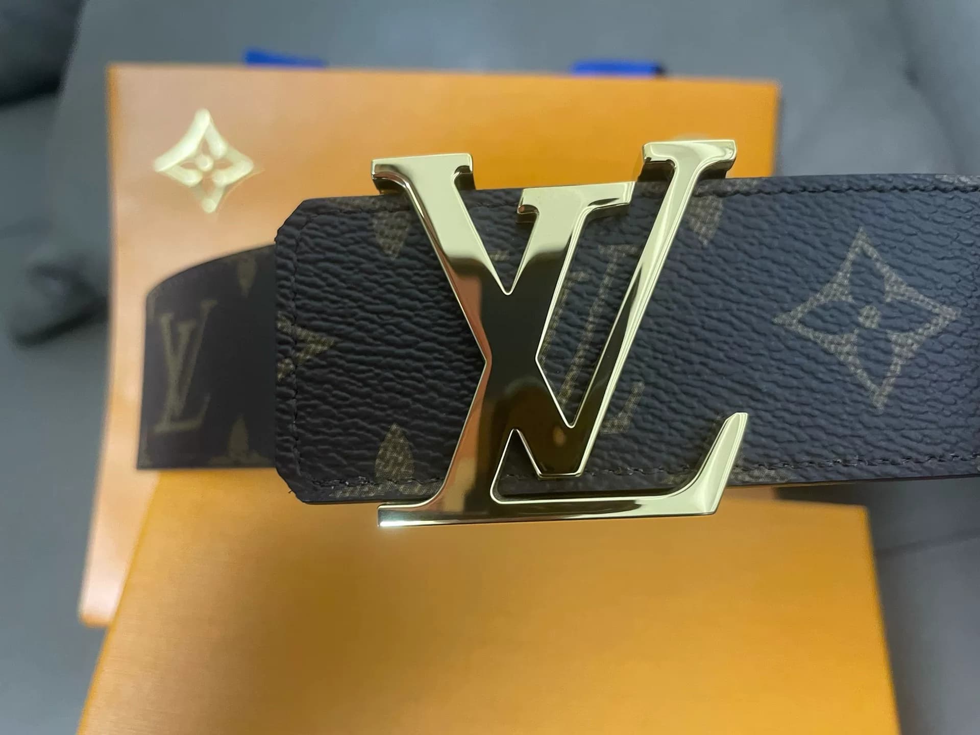 Личные аксессуары из натуральной кожи LV Louis Vuitton мужской кожаный ремень belt men