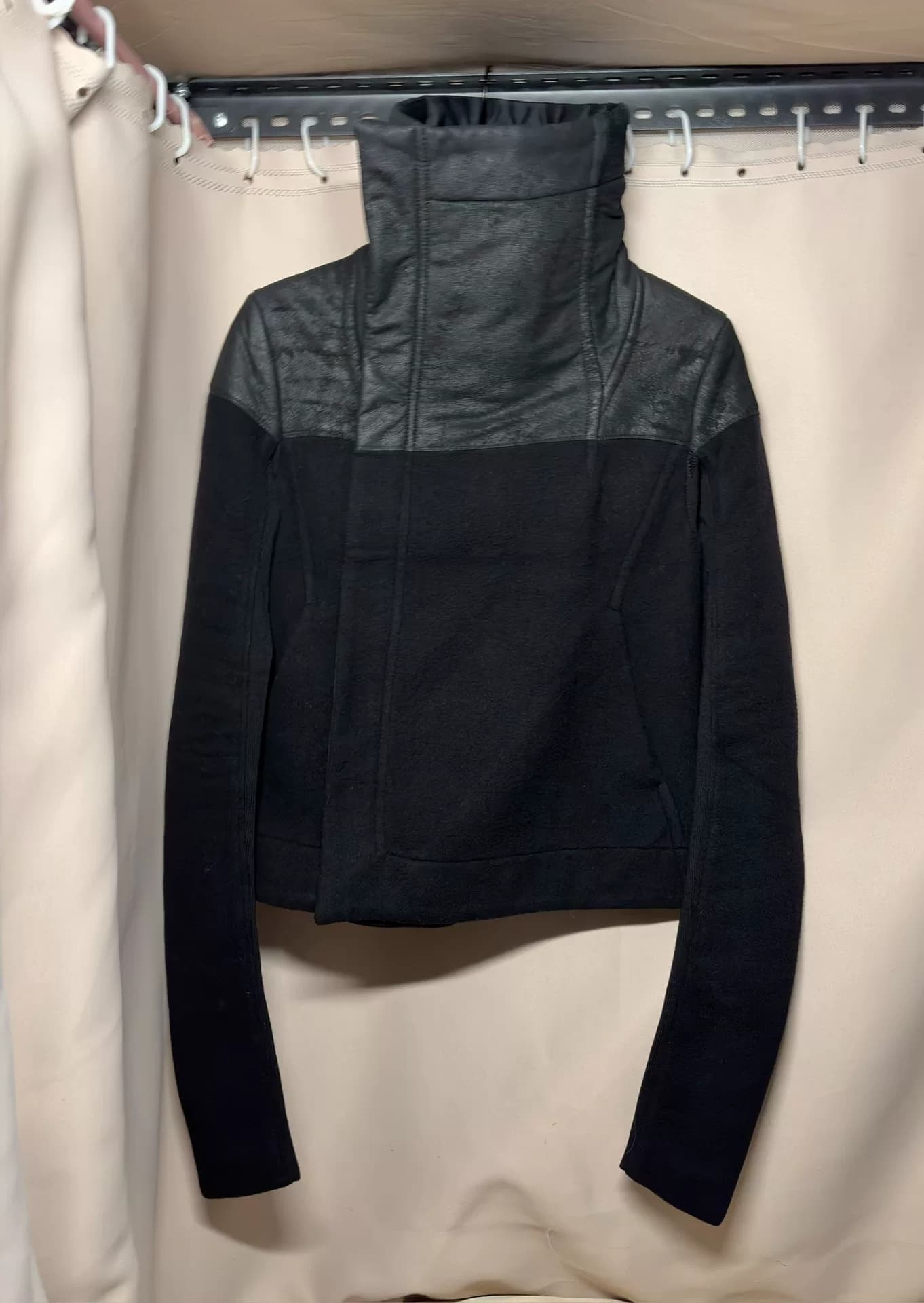 Рыцарская куртка Rick Owens 13FW основной линии с большими лацканами и эрозионной строчкой из овчины