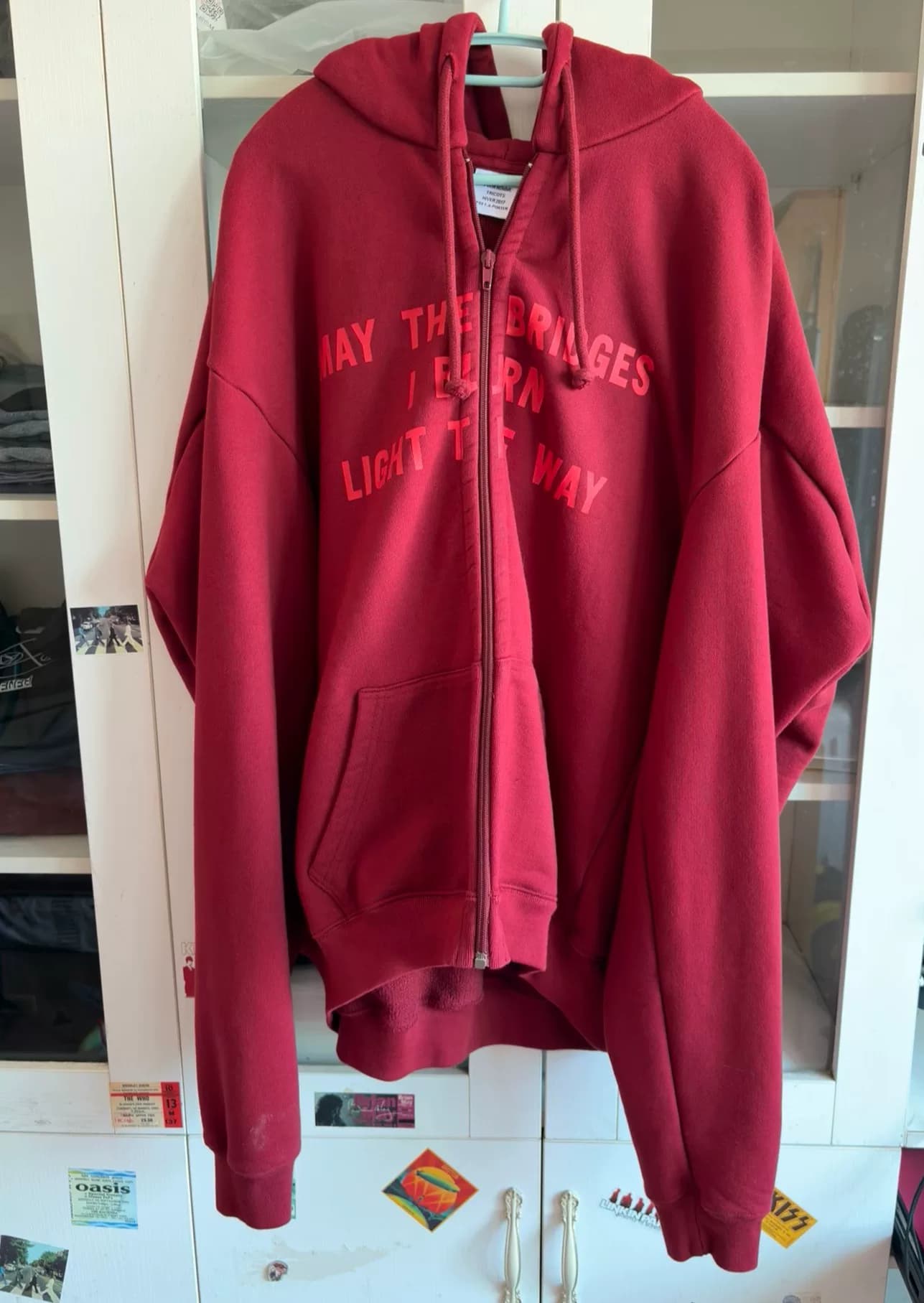 Красная волна Vetements 16aw горит, мост горит
