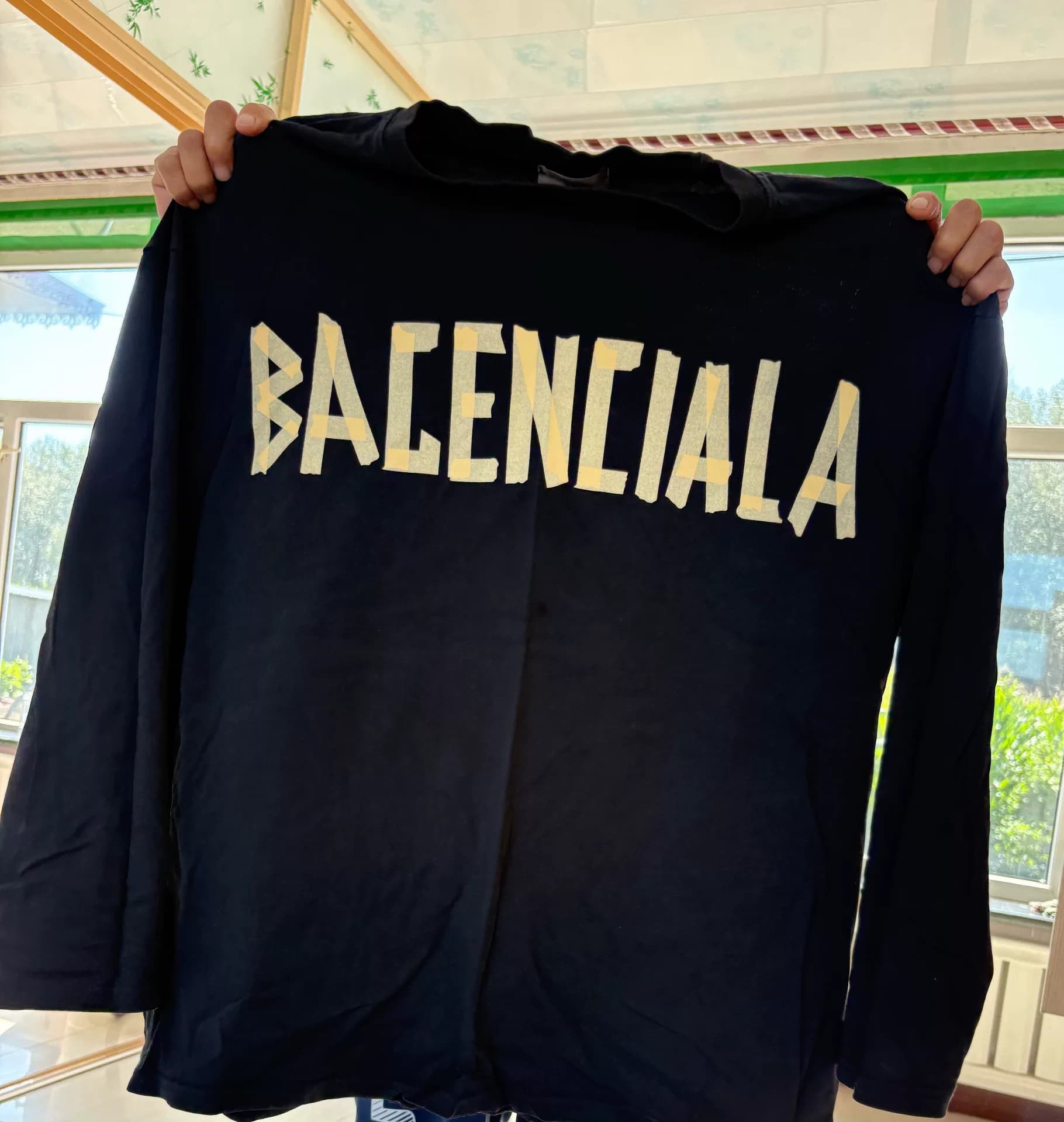 Футболка с длинным рукавом Balenciaga Черно-синий Размер L Почти новый спереди и сзади