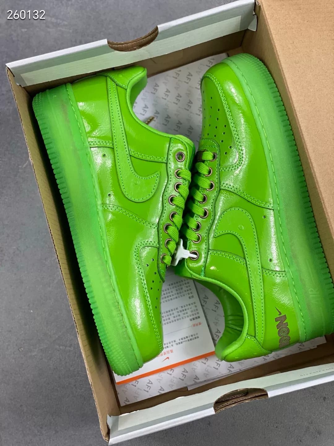 Есть страховка груза, совершенно новая бесплатная доставка Nike Air Force One Nike Air Force